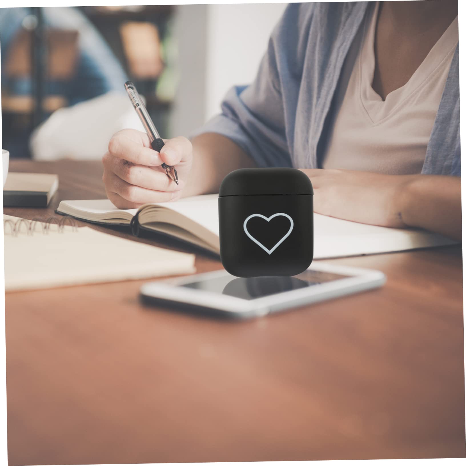 Heart Pattern TPU Protective Case for Earbuds - Scratch Resistant, Fashionable Design - Perfect for Travel, Gym & Daily Use
