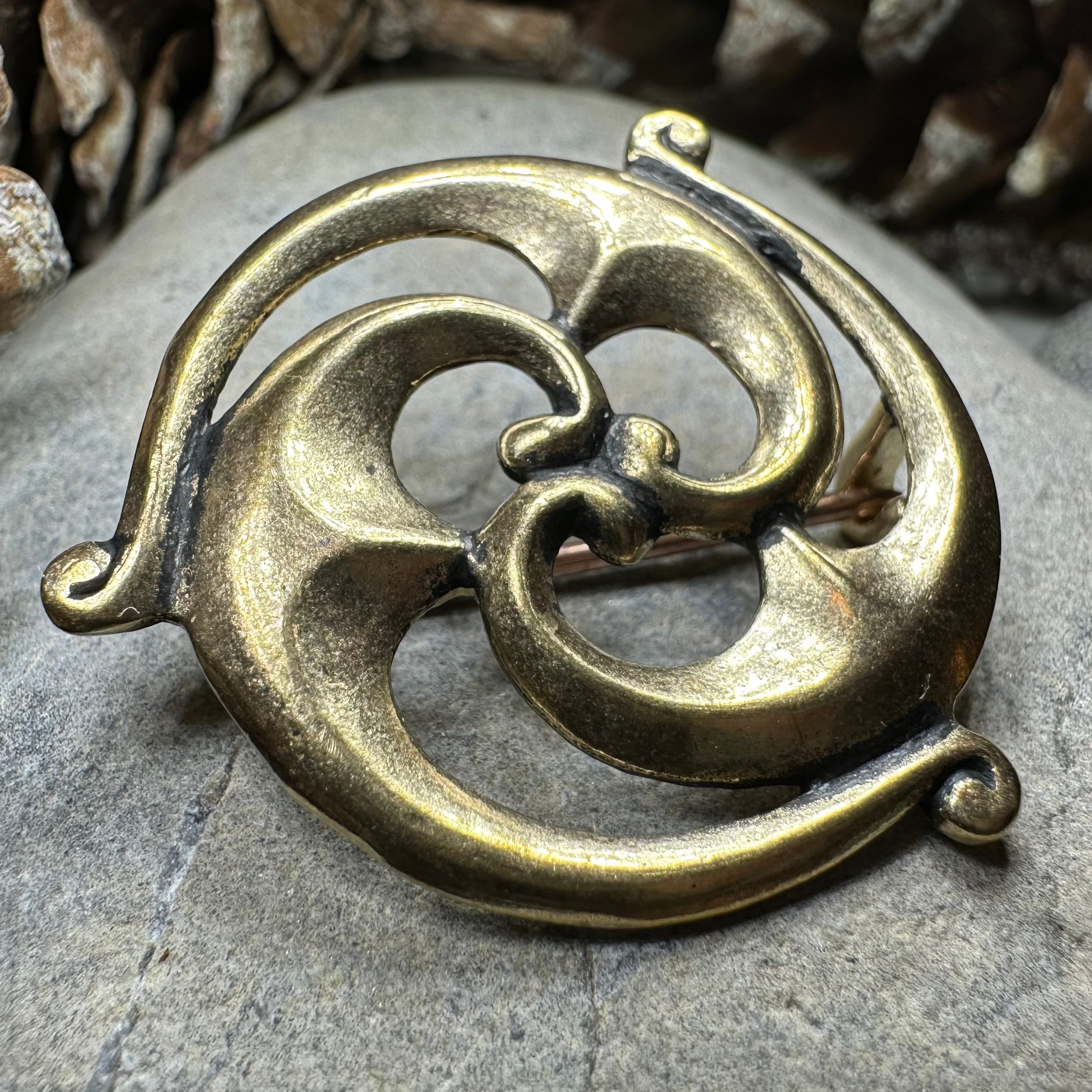 Vintage Bronze Gallo Roman Triquetra Brooch - Ancient Celtic Knot Jewelry for Historical Reenactment & Medieval Costume Accessories