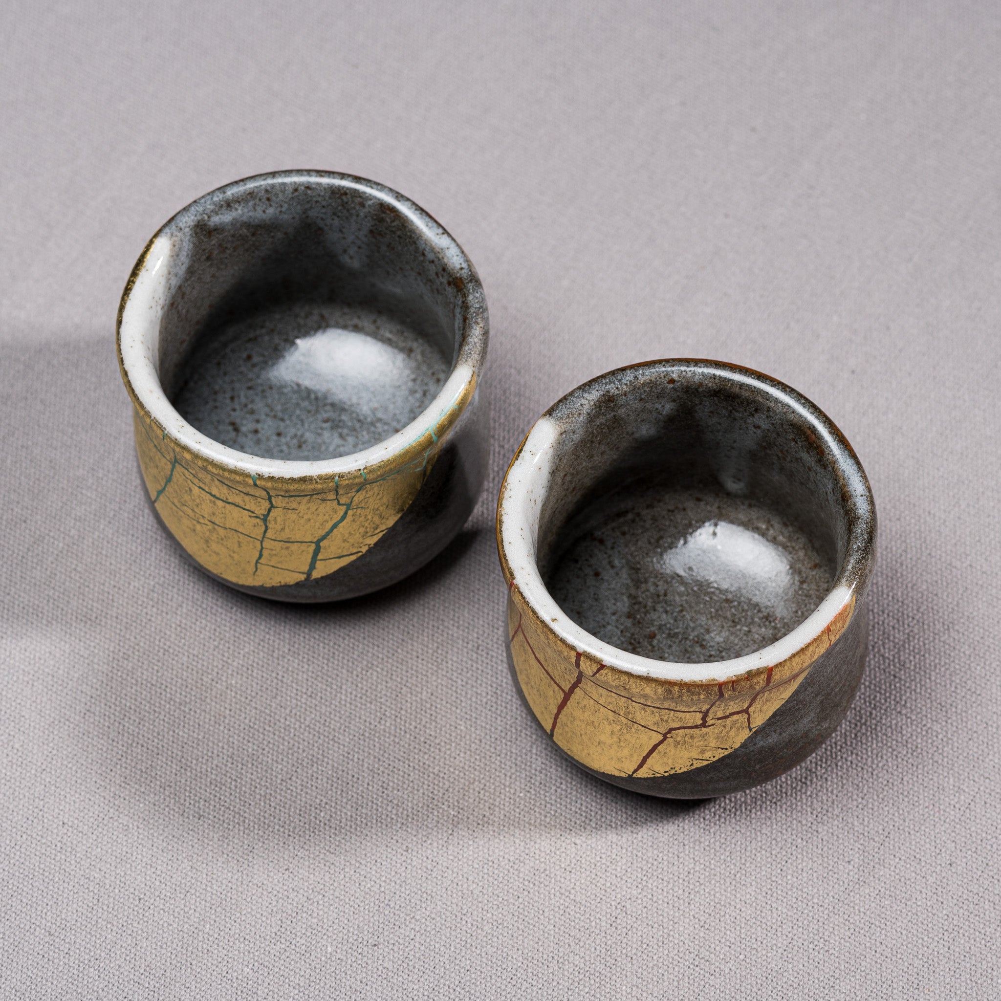 Premium Kutani Ware Gold Leaf Sake Cup Set - Handcrafted Japanese Ceramic Pair - Perfect for Traditional Sake Tasting, Wedding Gifts & Asian Home Decor