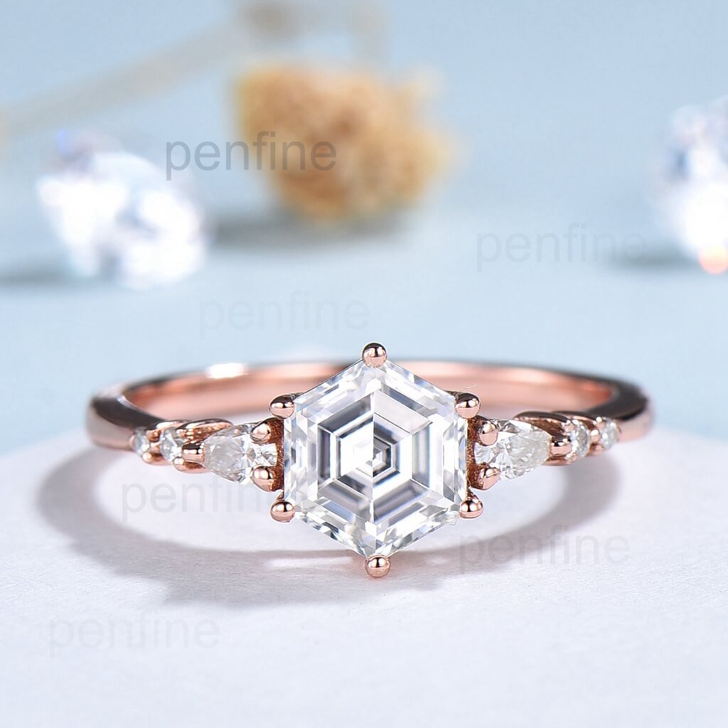 Minimalist Moissanite Engagement Ring for Women - 14K Rose Gold Hexagon Cut Vintage Style Wedding Band, Art Deco Bridal Set - Perfect for Proposals, Anniversaries & Special Occasions