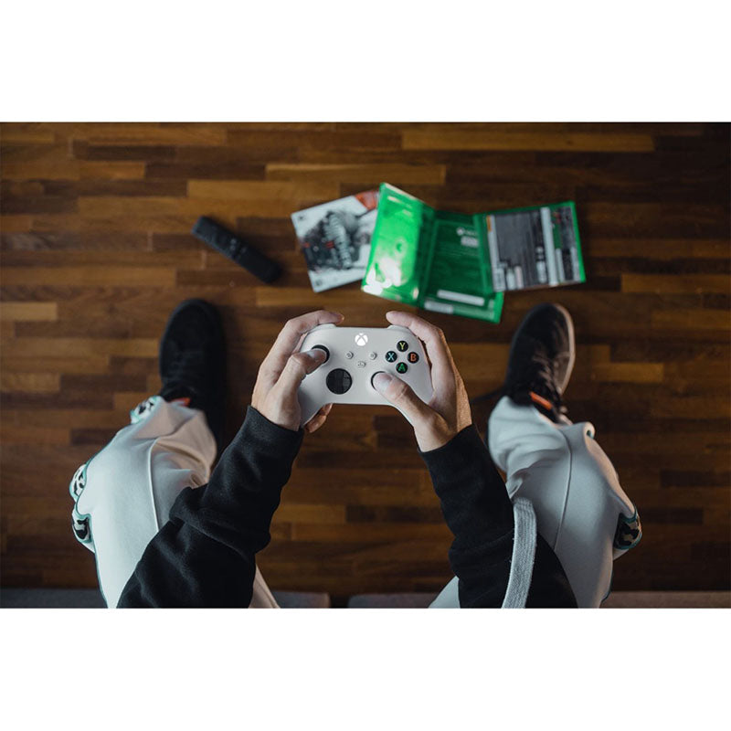 Microsoft Xbox Wireless Controller - Robot White | Compatible with Xbox Series X/S, Xbox One & PC | Perfect for Gaming, Streaming & Multiplayer Sessions