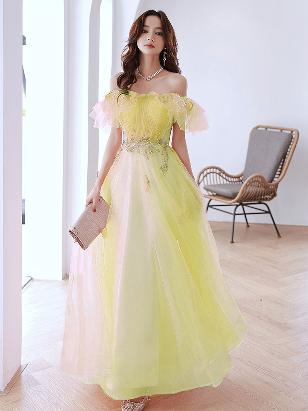 Elegant Pink Off Shoulder Tulle Long Prom Dress for Women - Formal Evening Gown for Homecoming, Ball, and Special Occasions