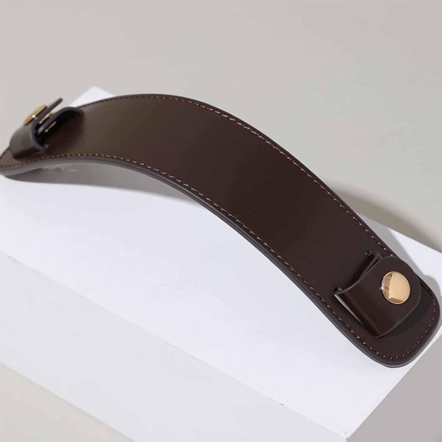Premium Vachetta Leather Shoulder Pad - Comfortable & Durable Crossbody Bag Strap Cushion for Women & Men | Perfect for Travel, Work & Everyday Use
