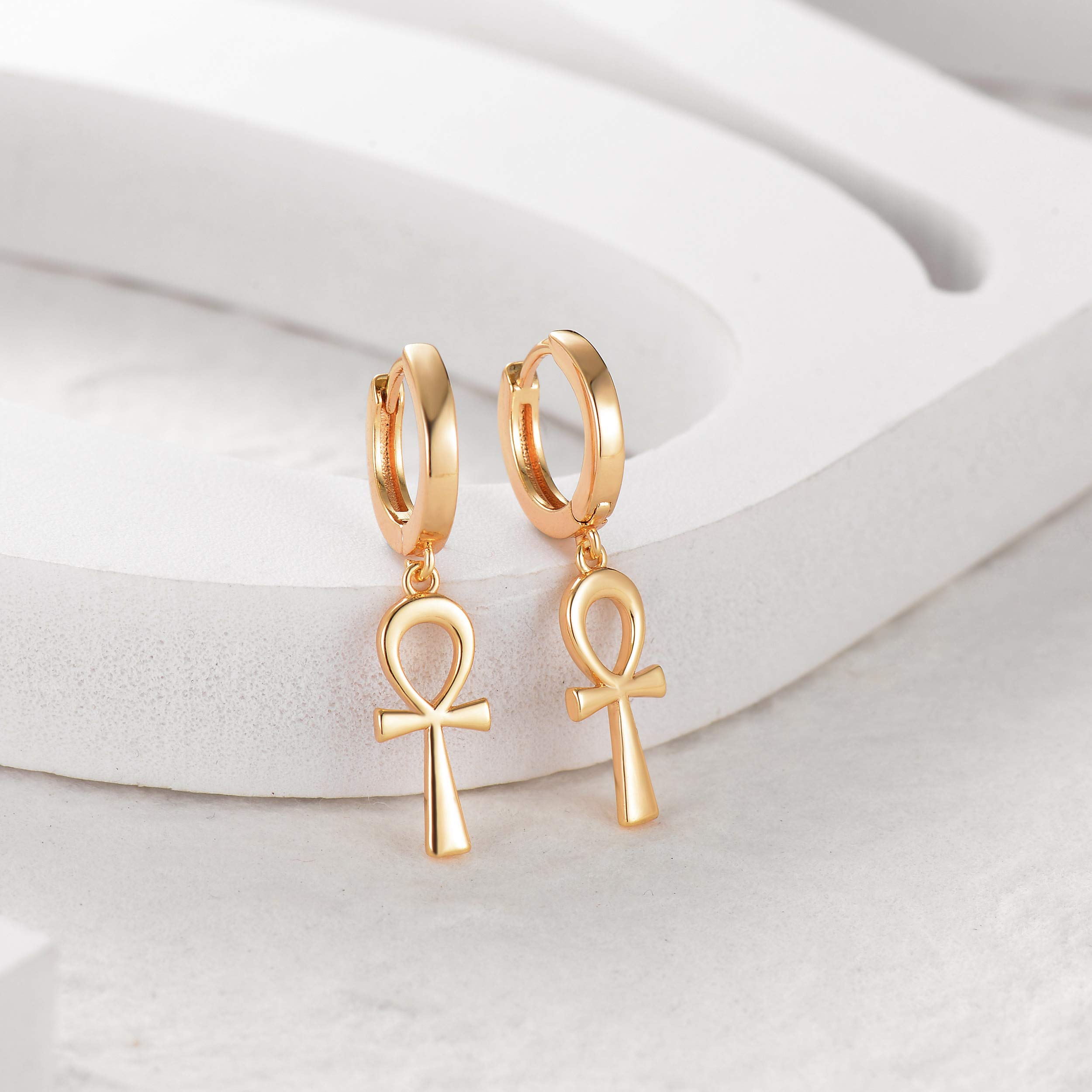 VACRONA 14k Gold Plated Heart Huggie Hoop Earrings for Women - Small Dainty Hoops for Everyday Wear & Gifts