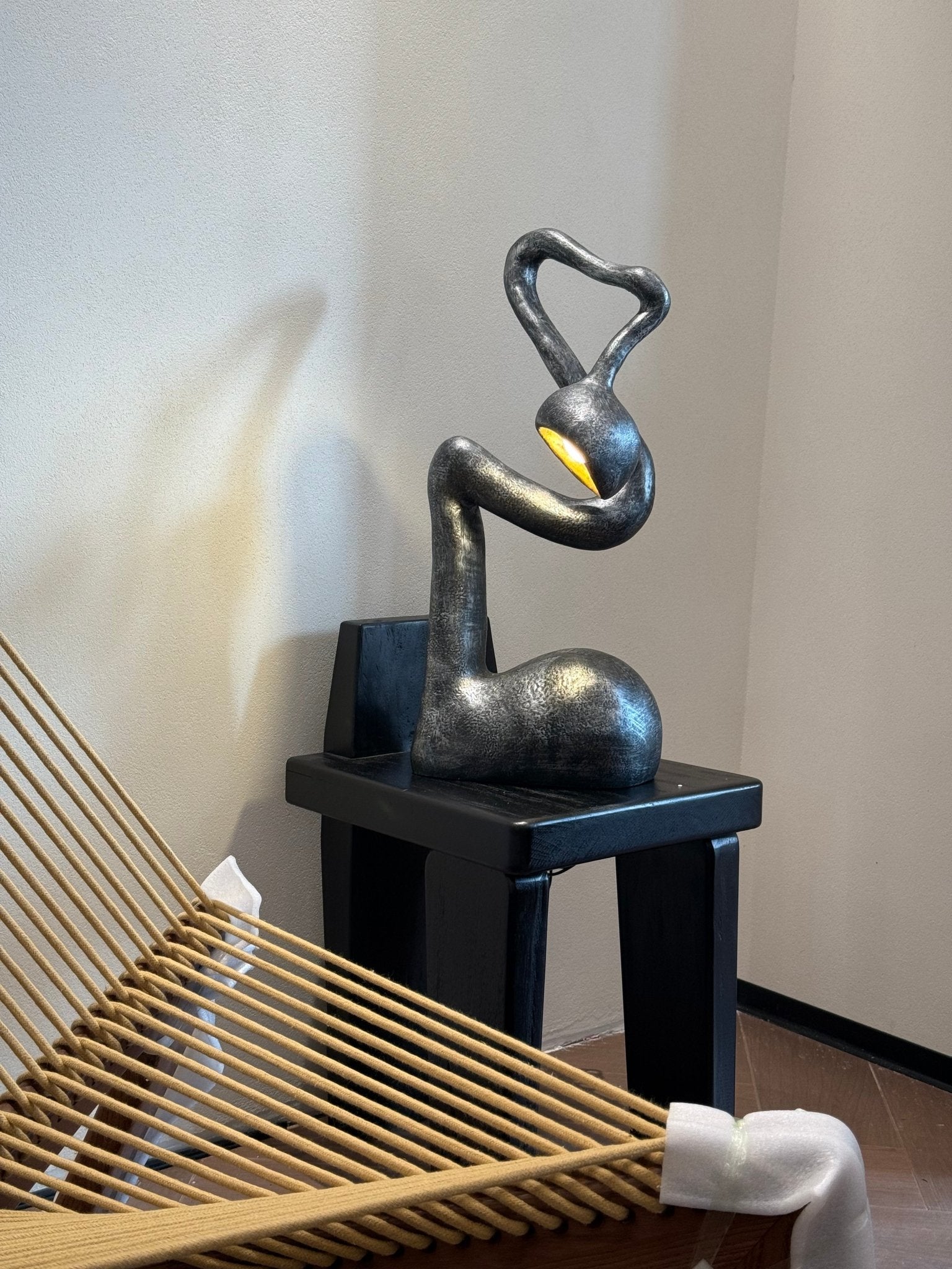 Handmade Myrrh Sculpture Table Lamp - Elegant Home Decor for Bedroom, Living Room & Office - Perfect for Relaxation & Aromatherapy