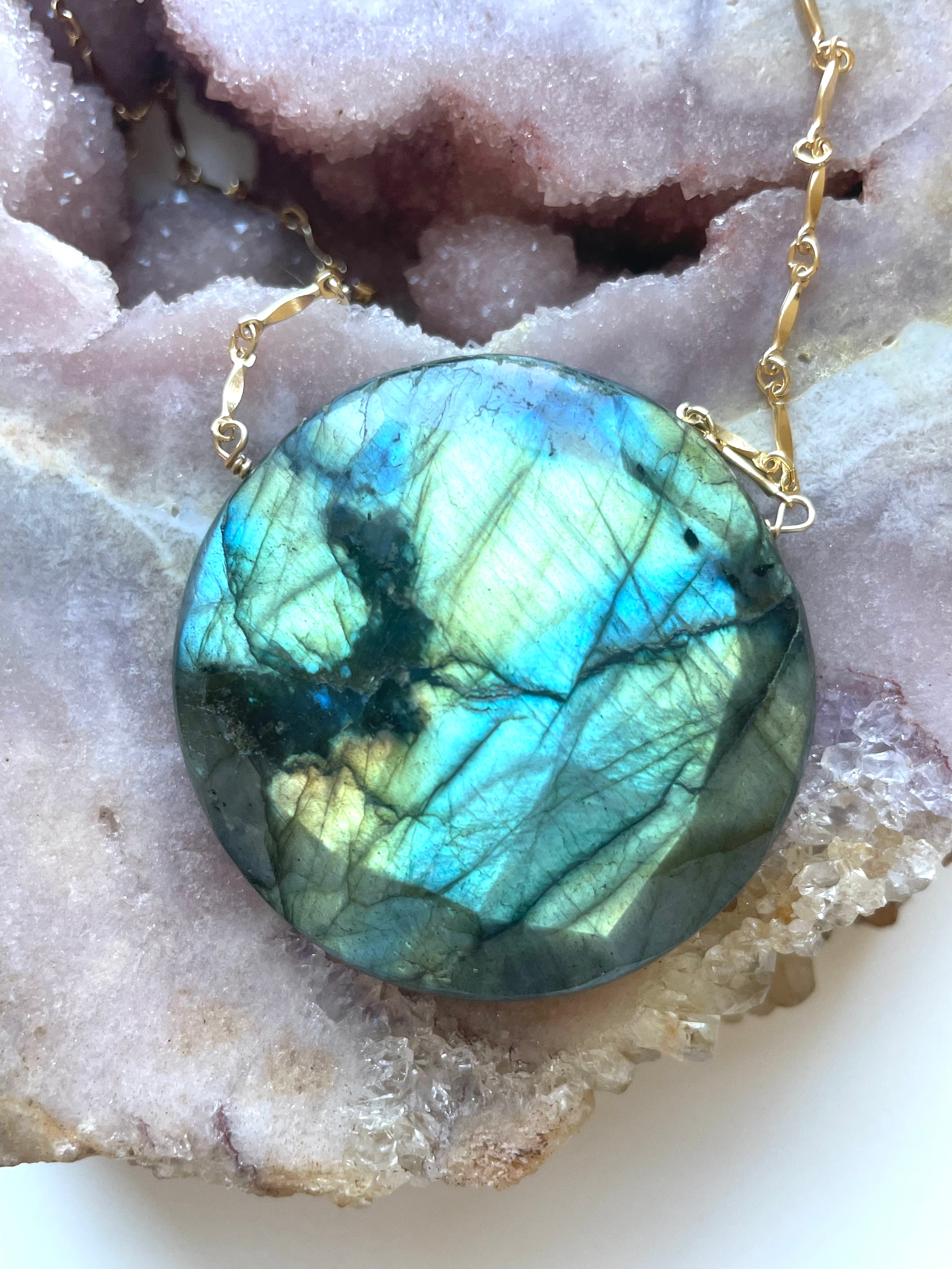Stunning Large Labradorite Statement Necklace for Women – Elegant Healing Crystal Jewelry for Spiritual Protection & Energy Balance | Perfect for Meditation, Yoga & Boho Fashion