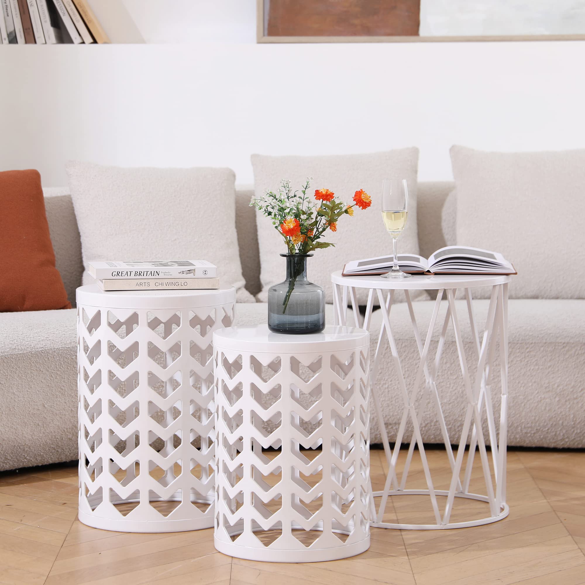 Y&M Set of 3 White Metal Round Coffee Tables - Indoor Outdoor Side Tables, End Tables, Heavy Duty Plant Stands & Garden Stools for Living Room, Patio, Balcony Decor