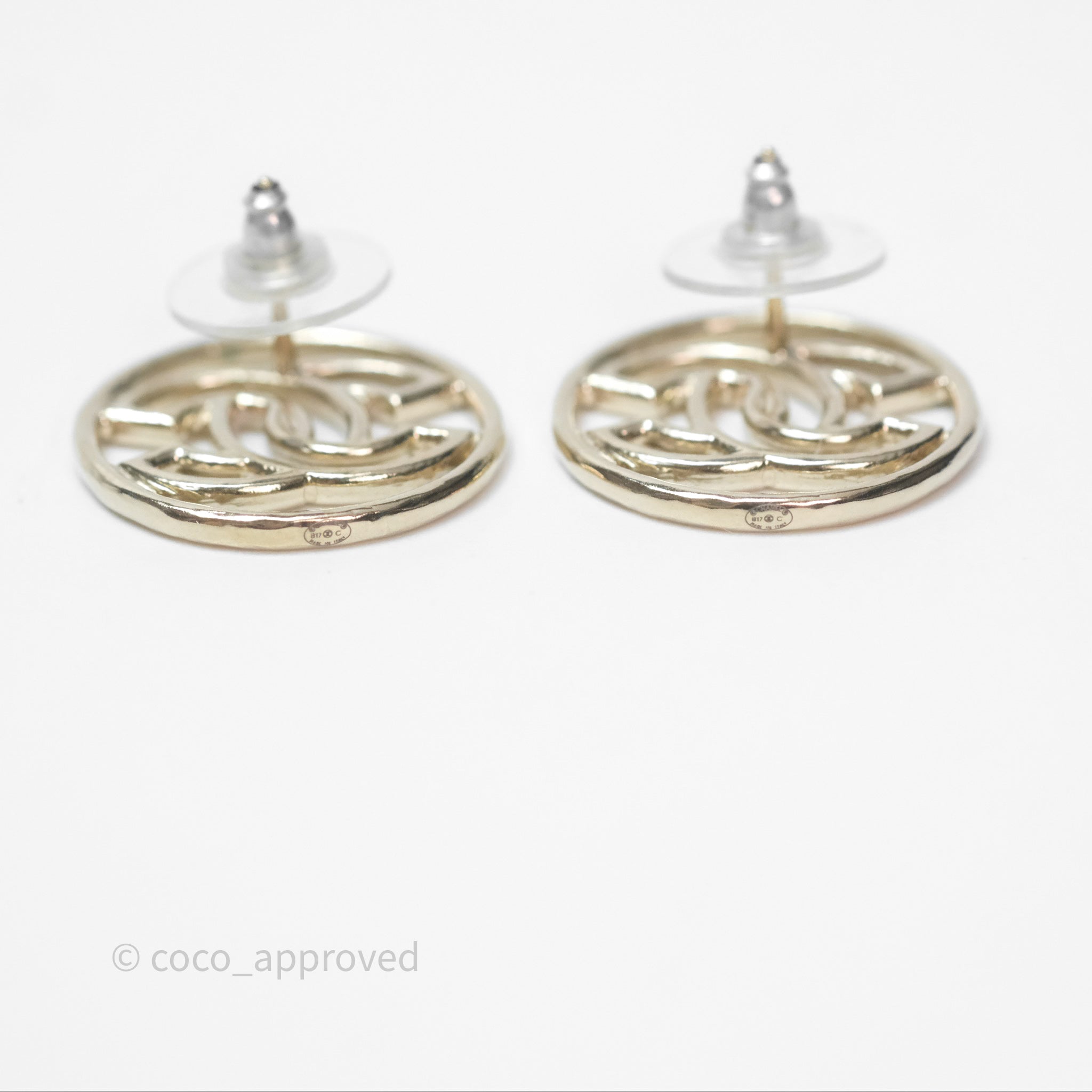 Chanel CC Round Earrings in Gold Tone - 17C Collection | Luxury Fashion Jewelry for Women, Perfect for Parties, Weddings & Special Occasions