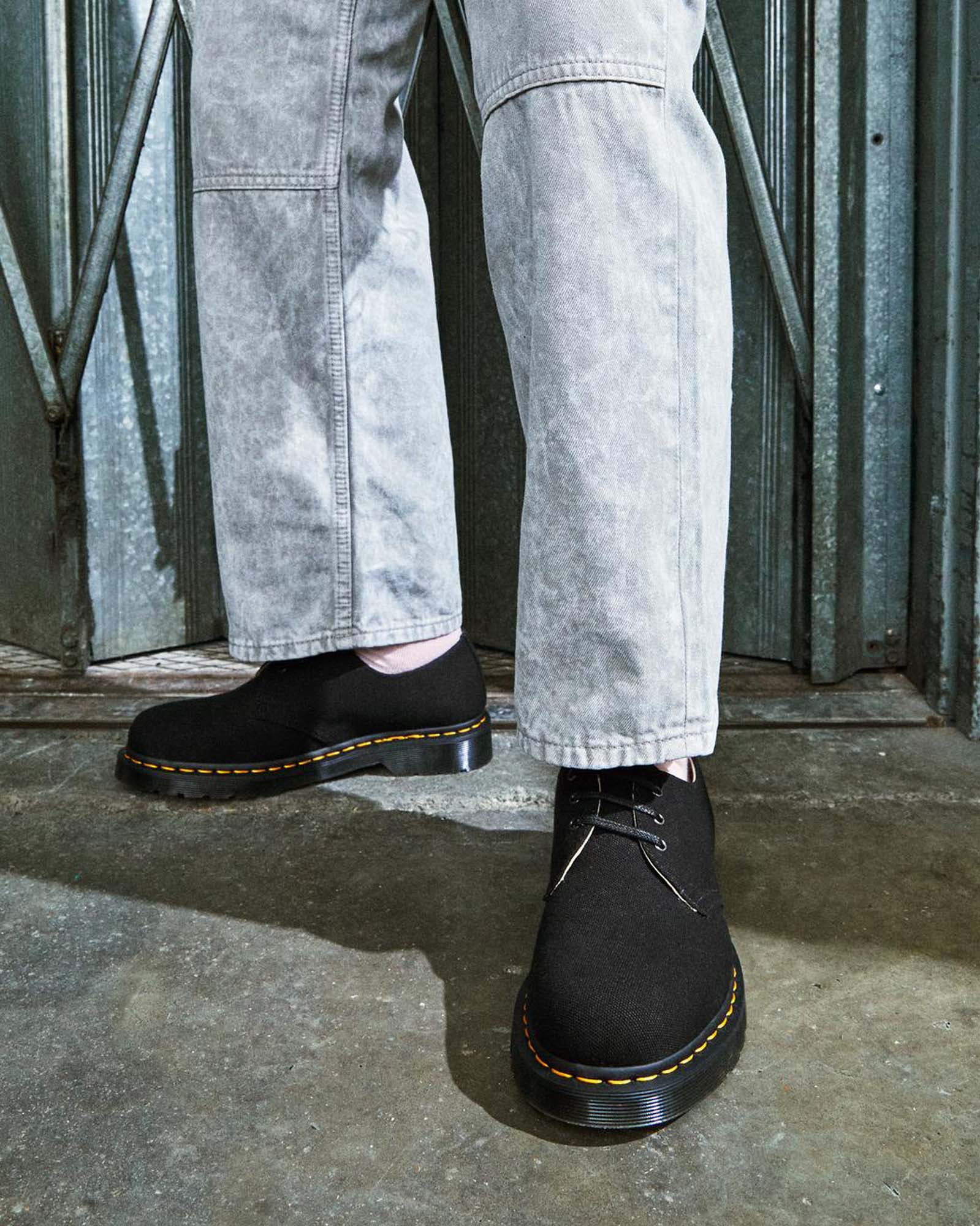 Unisex 1461 Canvas Oxford Shoes - Classic Comfort for Casual & Work Wear - Perfect for Everyday Use, Office & Outdoor Activities