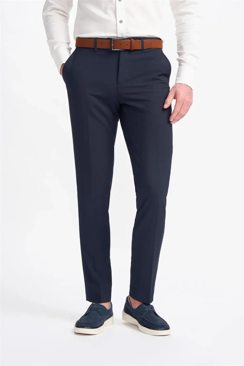 Cavani Men's Siren Seersucker Navy 2 Piece Suit - Slim Fit Summer Wedding Suit for Business Formal & Casual Occasions