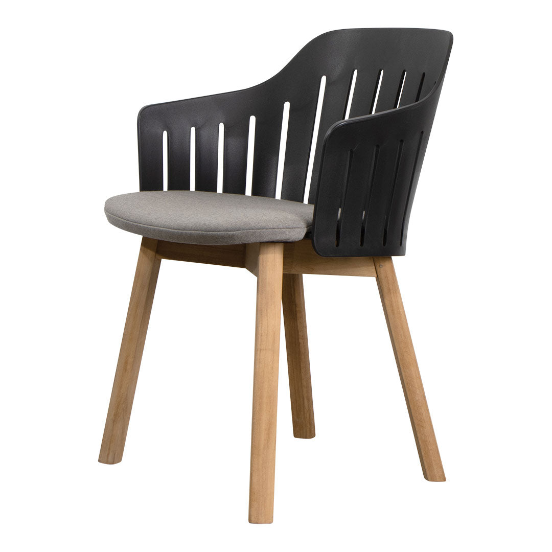 Premium Outdoor Chair with Comfortable Seat Cushion & Durable Wood Base - Perfect for Patio, Garden, Poolside & Backyard Relaxation