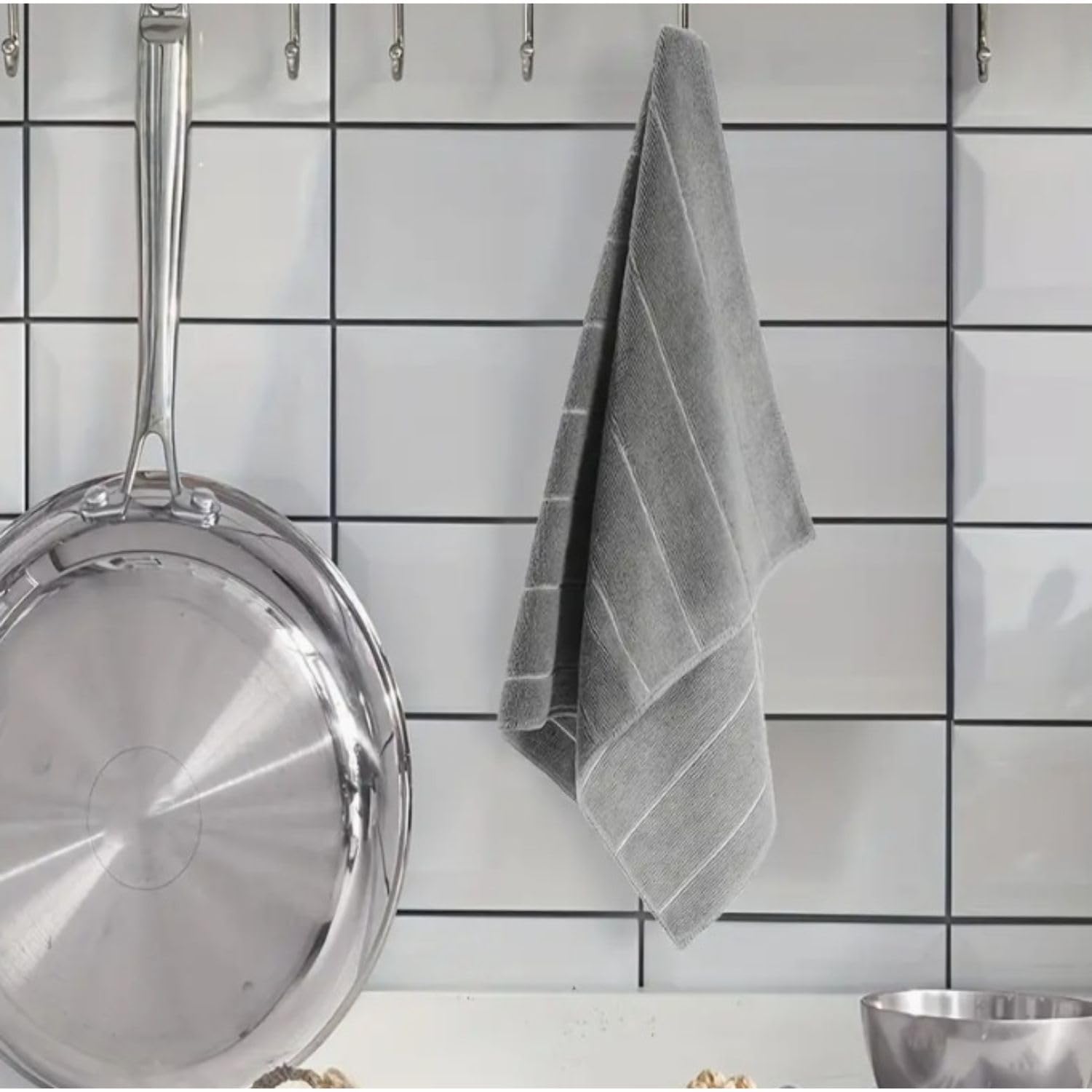 5-Pack Super Absorbent Microfiber Kitchen Towels - Thickened Gray & White Dish Cloths for Easy Cleaning & Drying | Premium Kitchen & Dish Towel Set | Perfect for Washing Dishes, Countertops & Glass Surfaces