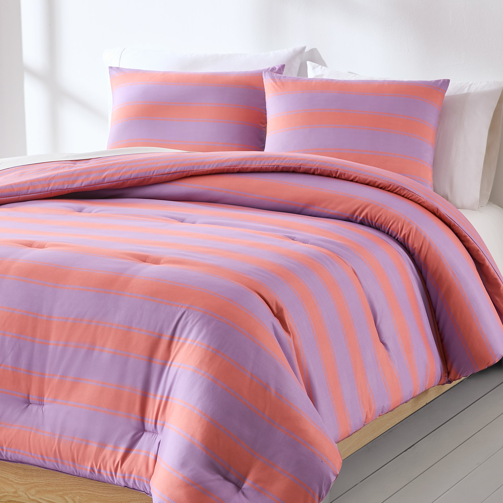 Gale Cabana Stripe Comforter Set - Soft & Breathable Bedding Collection for Queen/King Size Beds - Perfect for Cozy Bedrooms, Guest Rooms & Vacation Homes