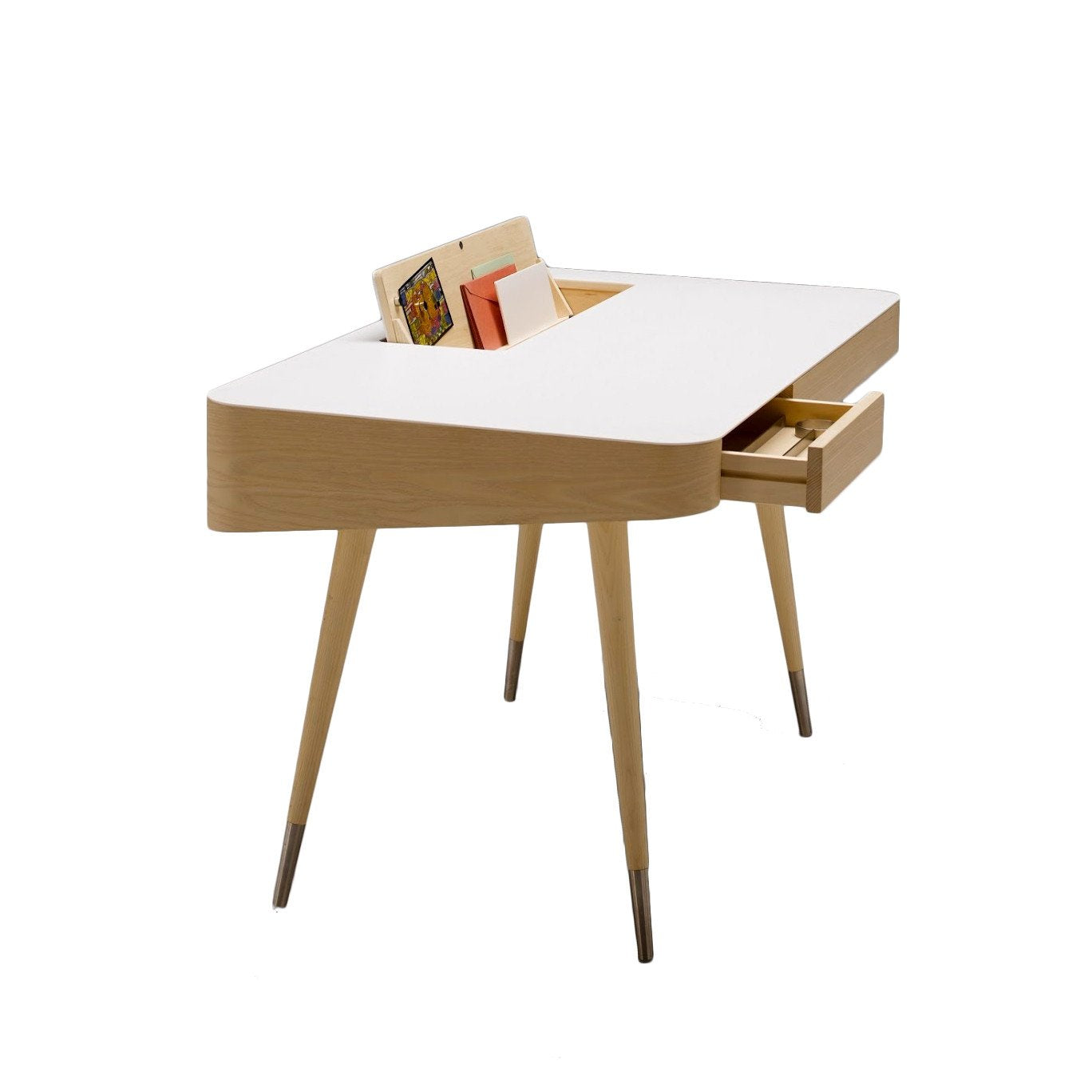 Nissen Gehl MDD AK1330 Modern Office Desk - Ergonomic Computer Desk for Home & Office Workspace, Compact Design with Durable Steel Frame - Perfect for Small Spaces, Study Rooms & Remote Work