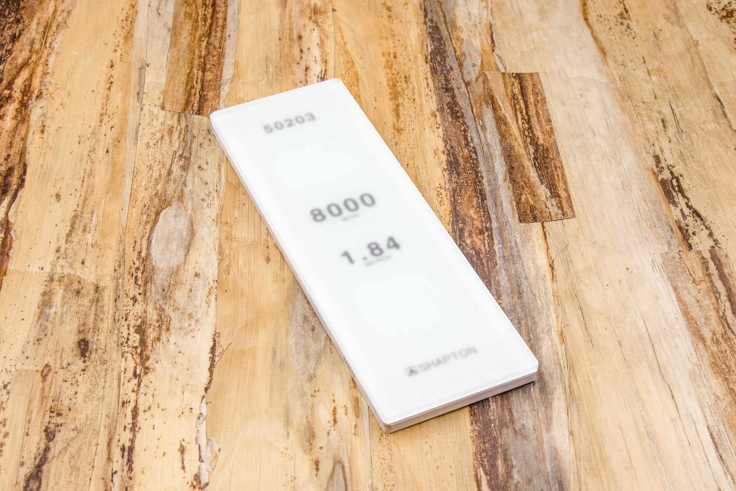 Shapton Glass Stone 8000 Grit Whetstone - Premium Sharpening Stone for Knives, Chisels & Tools - Ultra Fine Grit for Mirror Polish - Perfect for Professional Chefs & Woodworkers