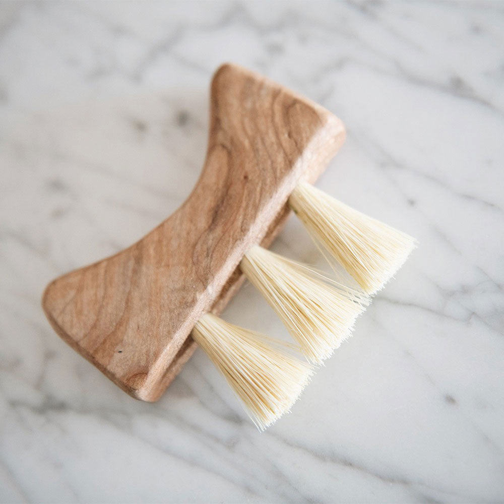 Premium Small Wooden Counter Brush No. MT0940 - Natural Wood Handle Cleaning Brush for Kitchen Countertops, Sinks & Bathroom Surfaces - Ideal for Daily Home Cleaning & Maintenance