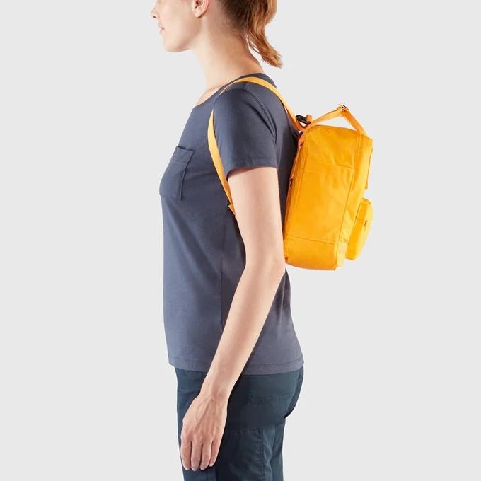 Fjallraven Kanken Mini Backpack - Lightweight Waterproof Daypack for Women & Men, Terracotta Brown & Ultramarine Blue - Perfect for School, Travel, Hiking and Everyday Use