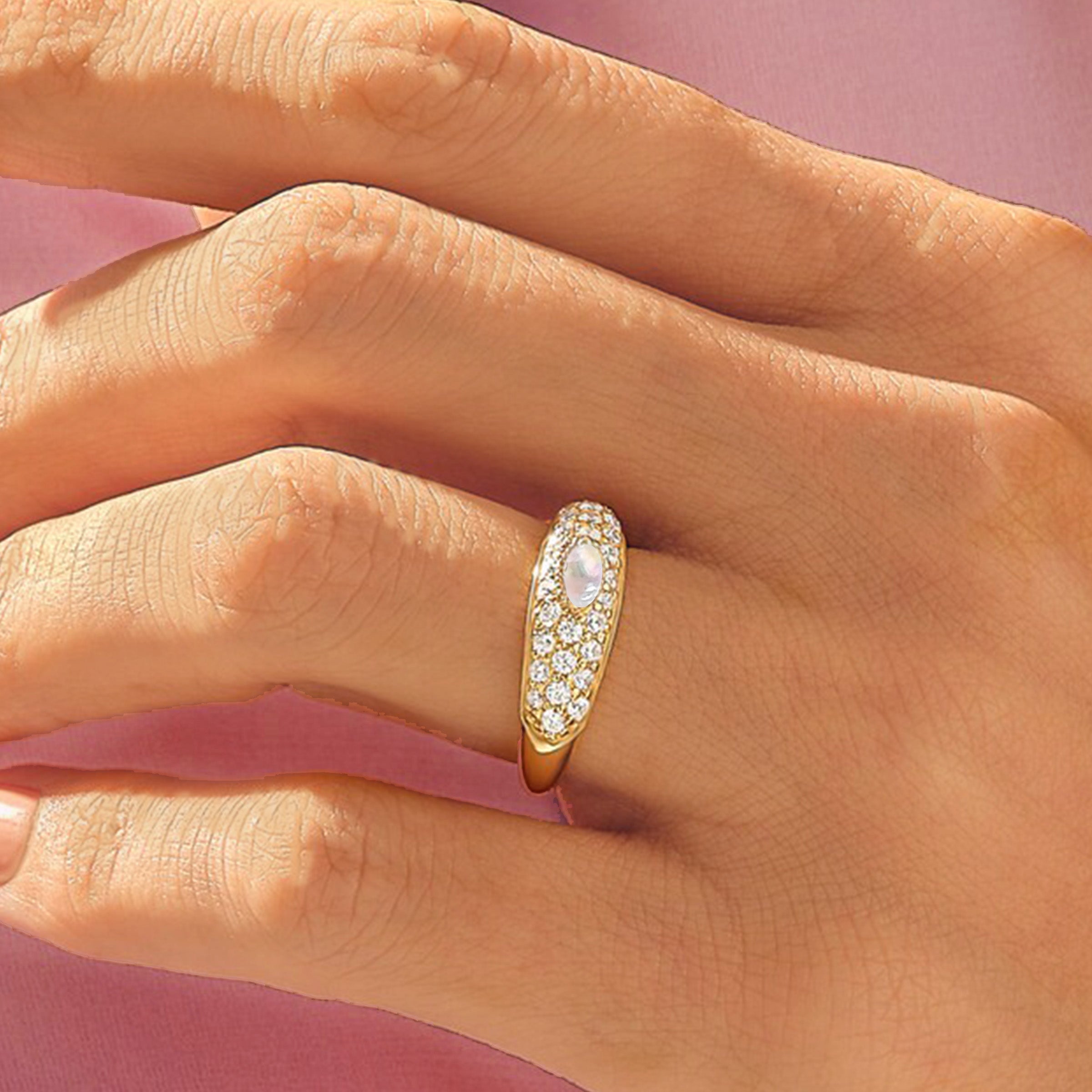Everlight Remembrance Ashes Ring - Memorial Jewelry for Loved Ones | Cremation Keepsake for Ashes | Perfect for Memorial Services, Remembrance Gifts & Everyday Wear