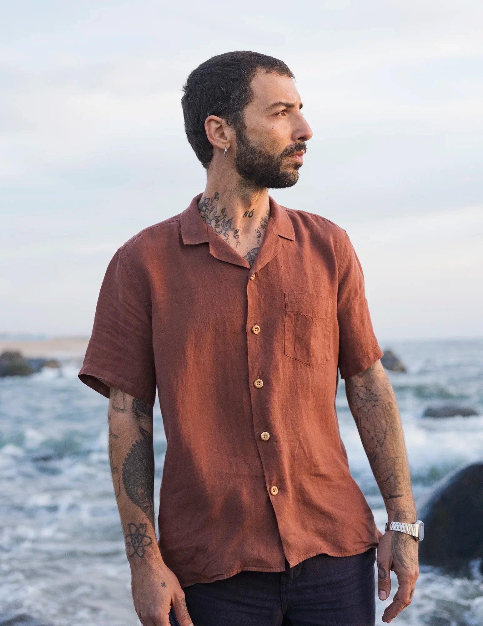 Men's Linen Short Sleeve Shirt - Breathable Summer Casual Button Down Top for Beach, Travel & Outdoor Activities