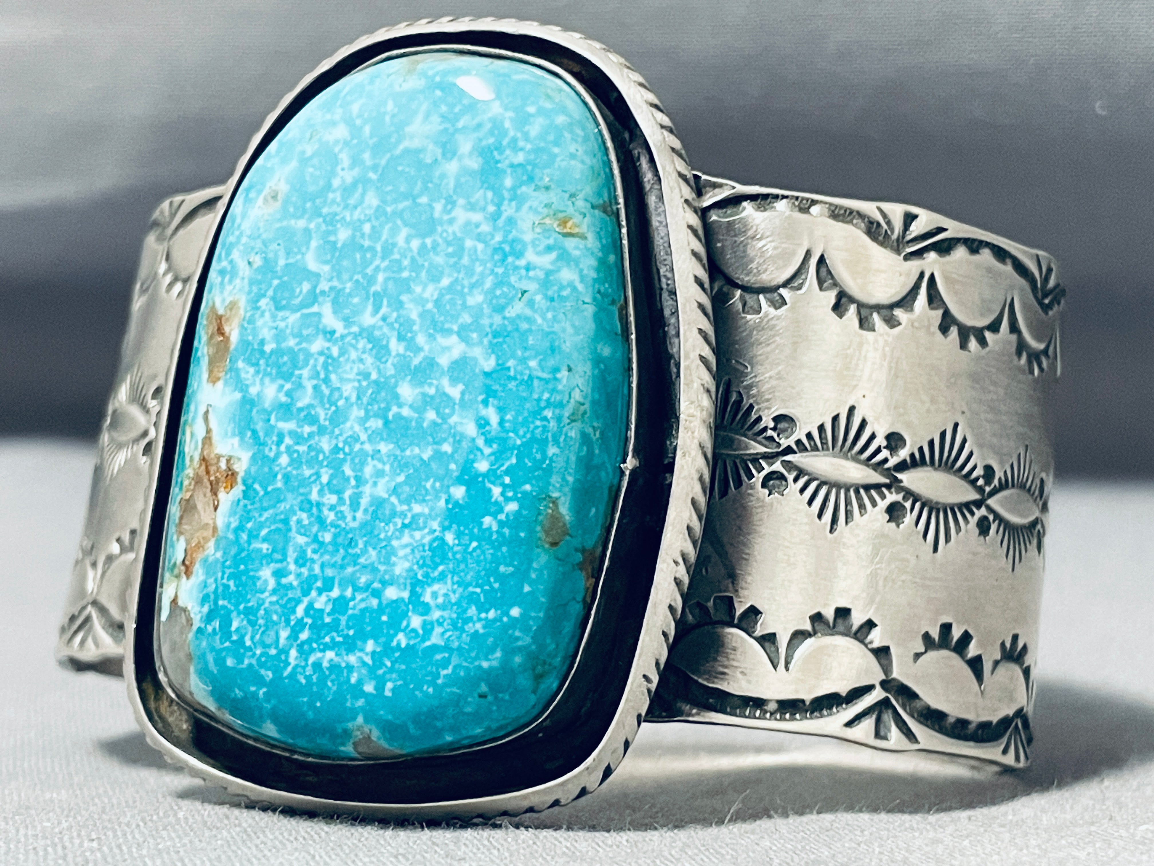 100 Gram Genuine Native American Navajo Old Kingman Turquoise Sterling Silver Bracelet - Handmade Southwest Jewelry for Women, Boho Chic Accessory for Casual Wear & Special Occasions