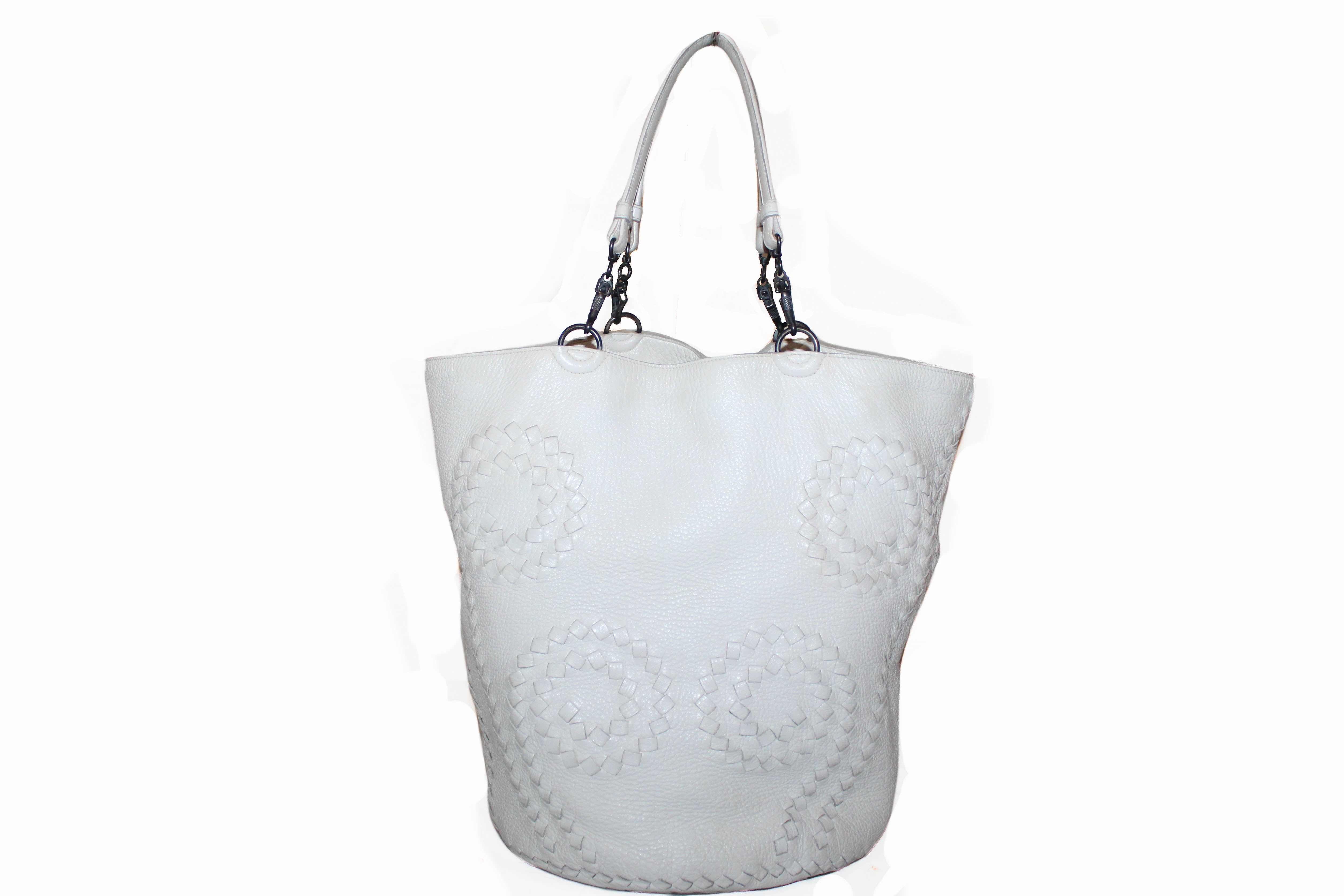 Authentic Bottega Veneta White Intrecciato Cervo Leather Bucket Tote Bag for Women | Luxury Designer Handbag for Work, Travel & Everyday Use