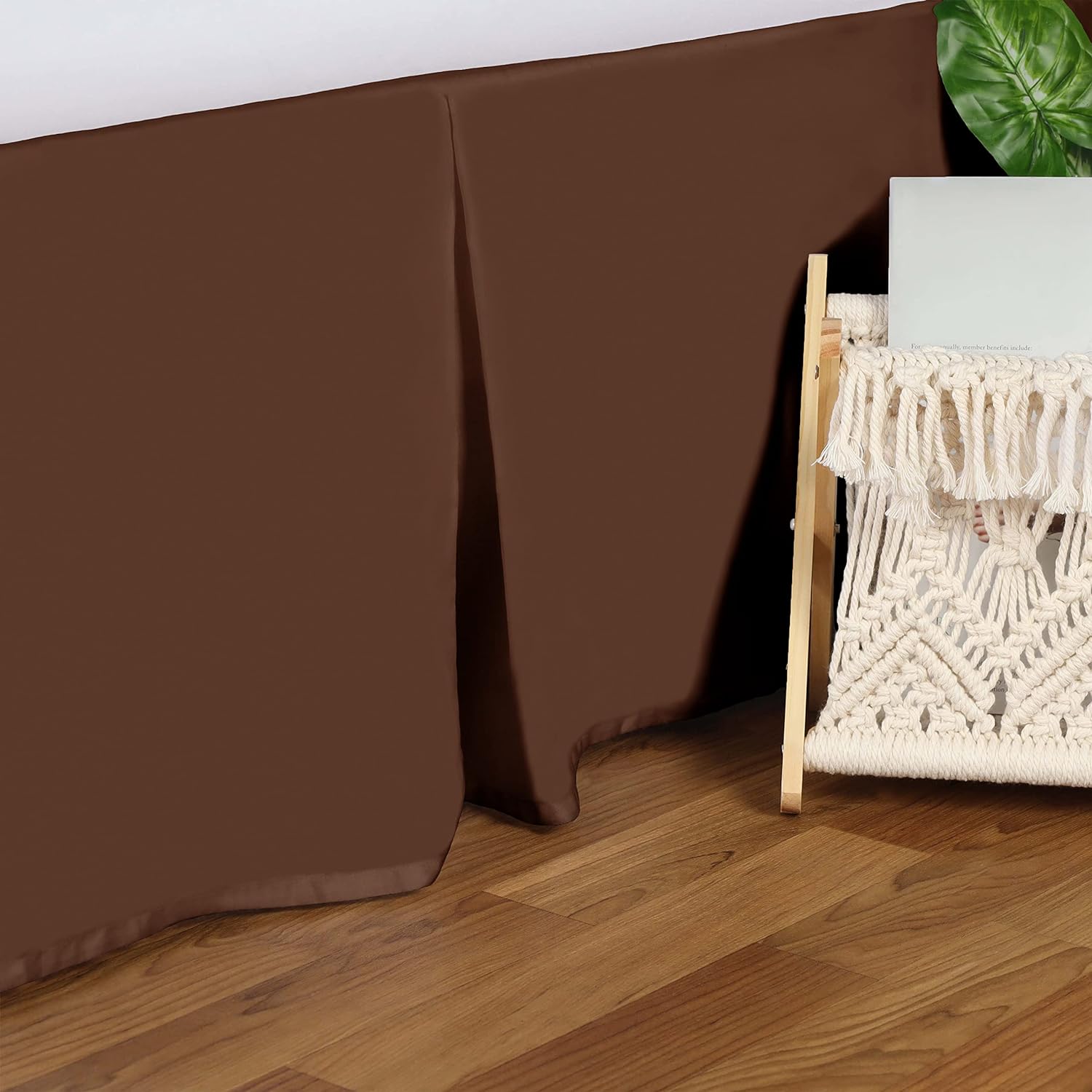 Premium Egyptian Cotton 300 Thread Count Solid Bed Skirt - Queen Size, Fitted Dust Ruffle for Elegant Bedroom Decor & Hotel-Style Luxury