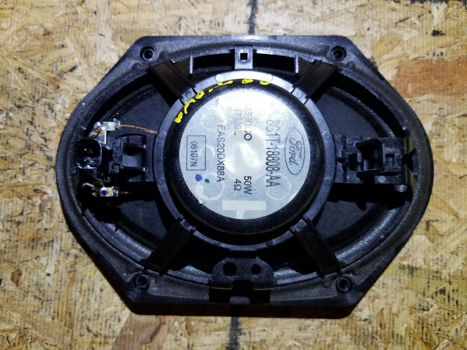 2005-2011 Lincoln Town Car OEM Audio Speaker Replacement - 65k Compatible for Premium Sound System Upgrade | Perfect for Car Audio Enhancement & DIY Installation