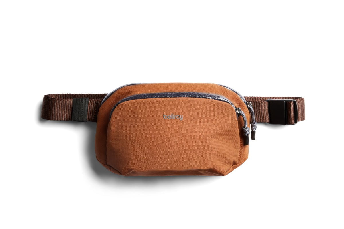 Bellroy Venture Hip Pack 1.5L - Water-Resistant Waist Bag for Travel, Hiking & Everyday Use - Compact Crossbody Fanny Pack with Adjustable Strap (Black)