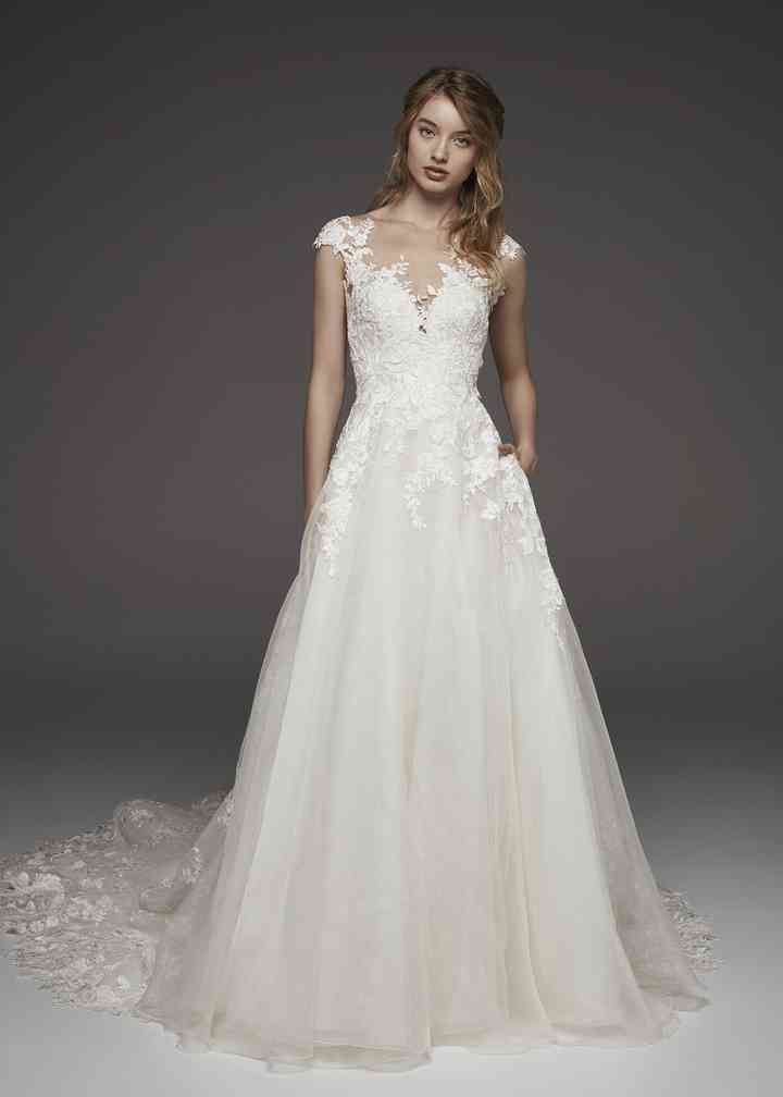 Atelier Pronovias Haya Wedding Dress - Size 12 | Elegant Bridal Gown for Church & Beach Weddings