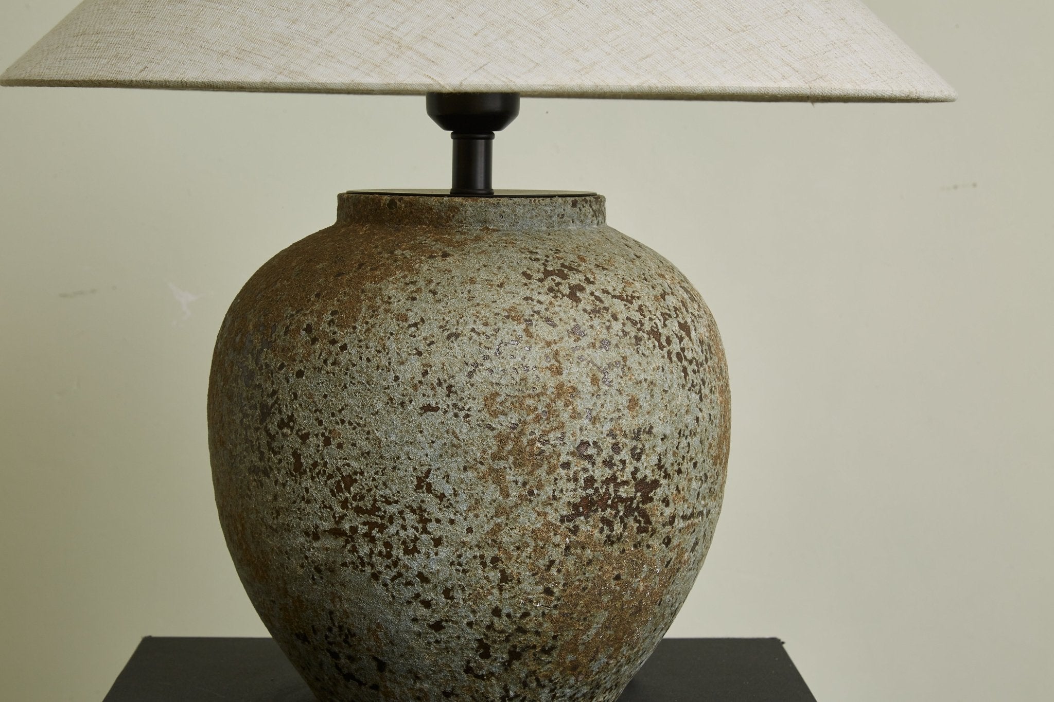 Modern Terra Vessel Table Lamp - Handcrafted Ceramic Bedside Light with Natural Texture for Living Room, Bedroom & Office Decor - Perfect for Cozy Nights & Relaxing Ambience