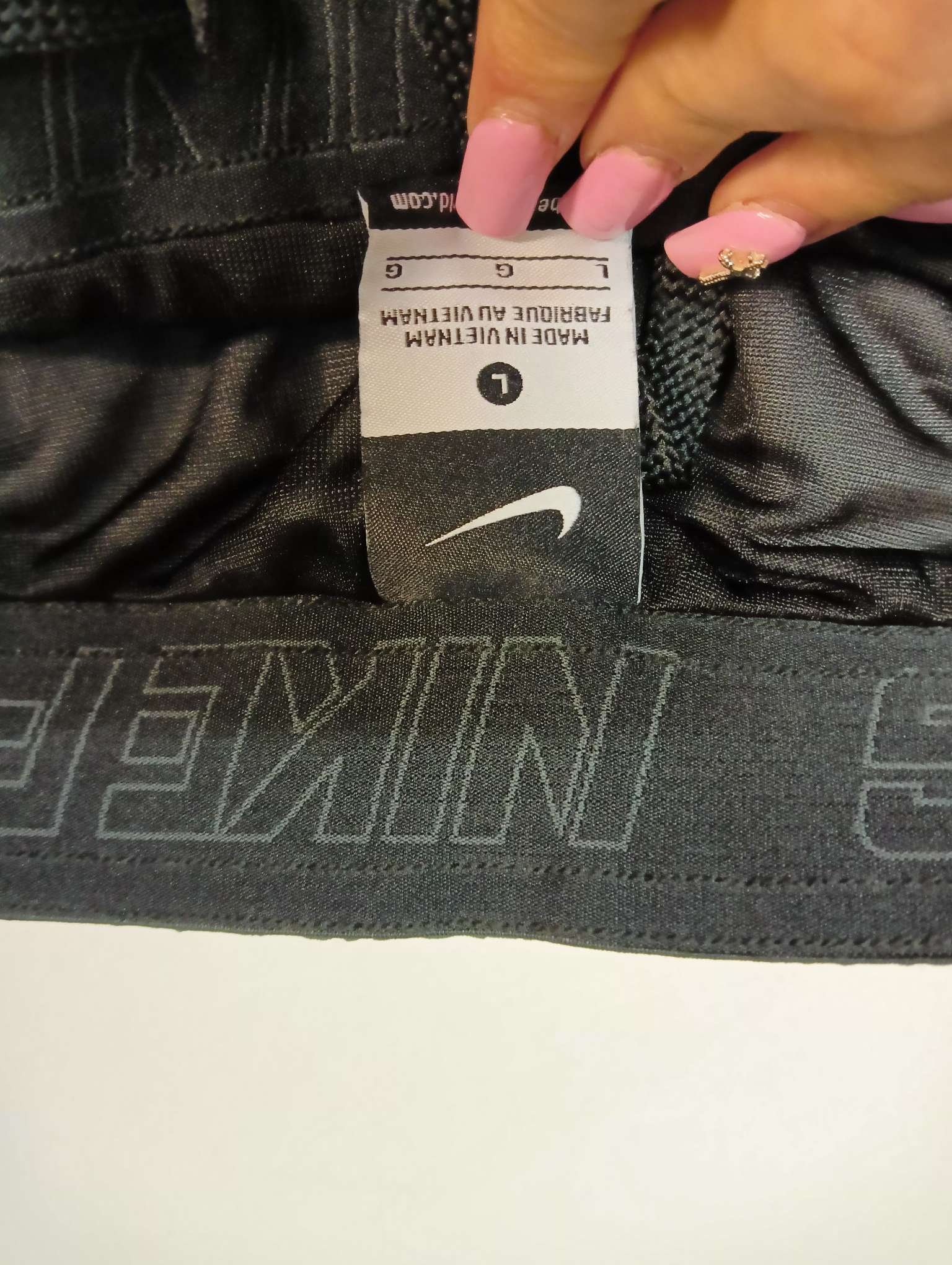 Nike Vintage Trackpants L - Baggy 1538 Men's Joggers | Retro Athletic Sweatpants for Casual Wear & Street Style Outfits