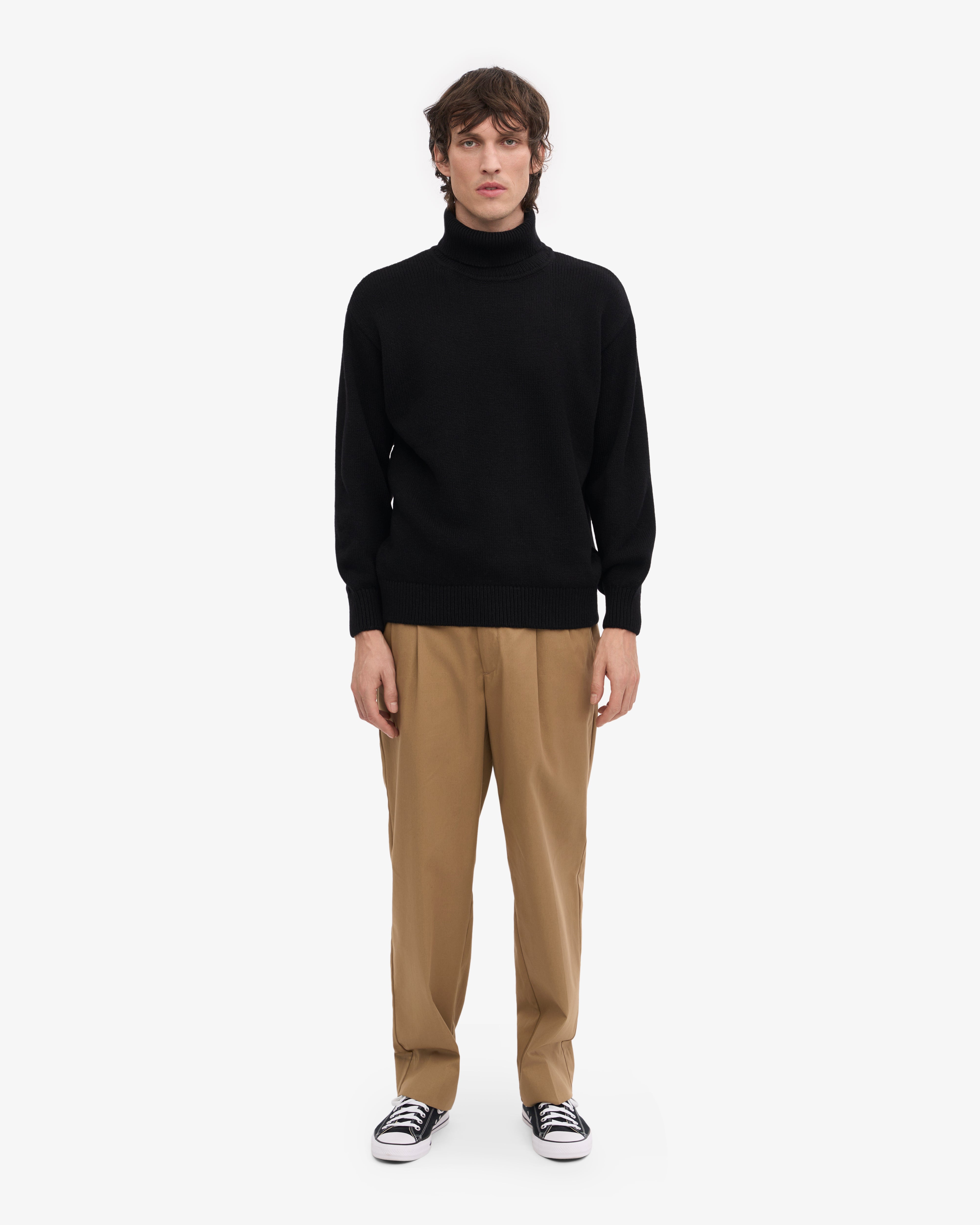 Premium Merino Wool Turtleneck Sweater for Women & Men - Ultra Soft Thermal Winter Knitwear in Deep Black - Perfect for Cold Weather, Office Wear & Outdoor Activities