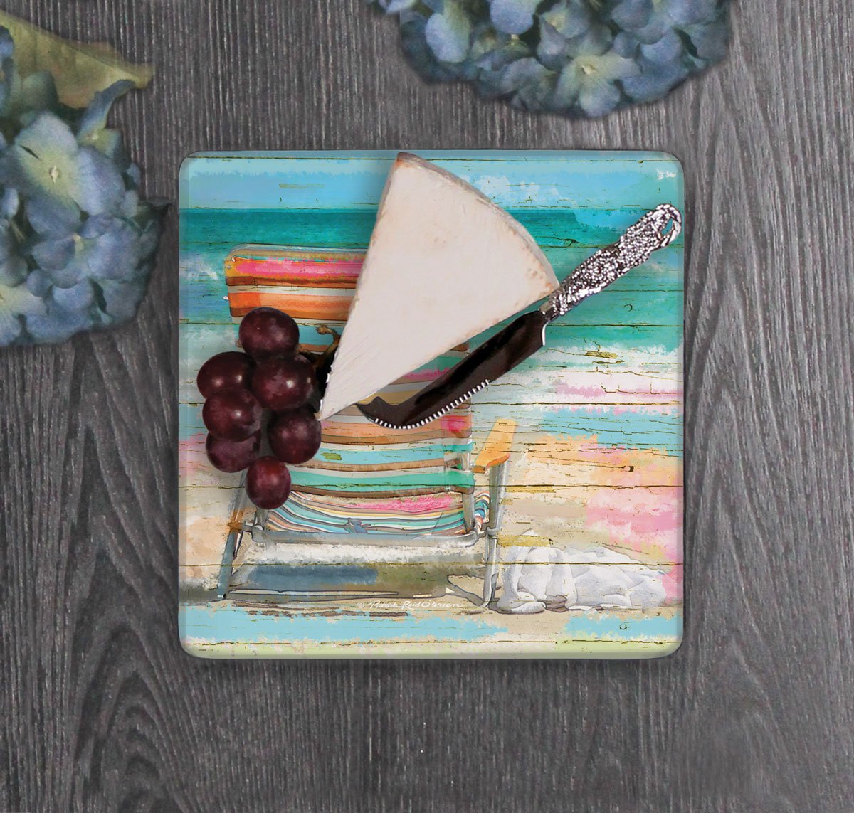 CounterArt 8-Inch Glass Cheese Serving Board with Stainless Steel Knife - Colorful Beach Chair Design - Perfect for Wine & Cheese Parties, Picnics, and Beach Gatherings