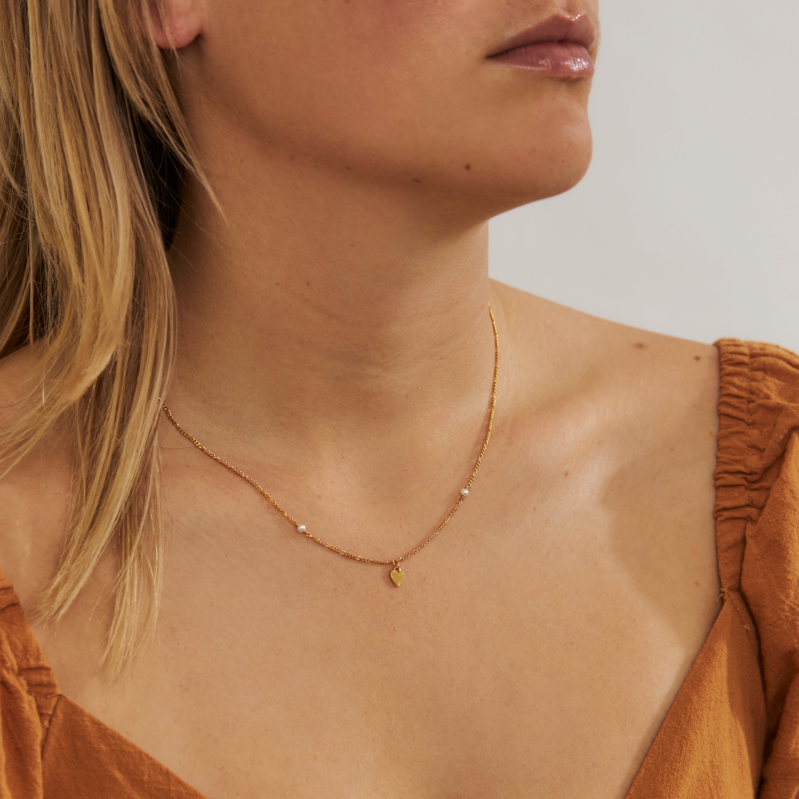 Aphrodite Heart Necklace 14K Gold Pendant for Women - Romantic Gift for Valentine's Day, Anniversary & Date Night Jewelry