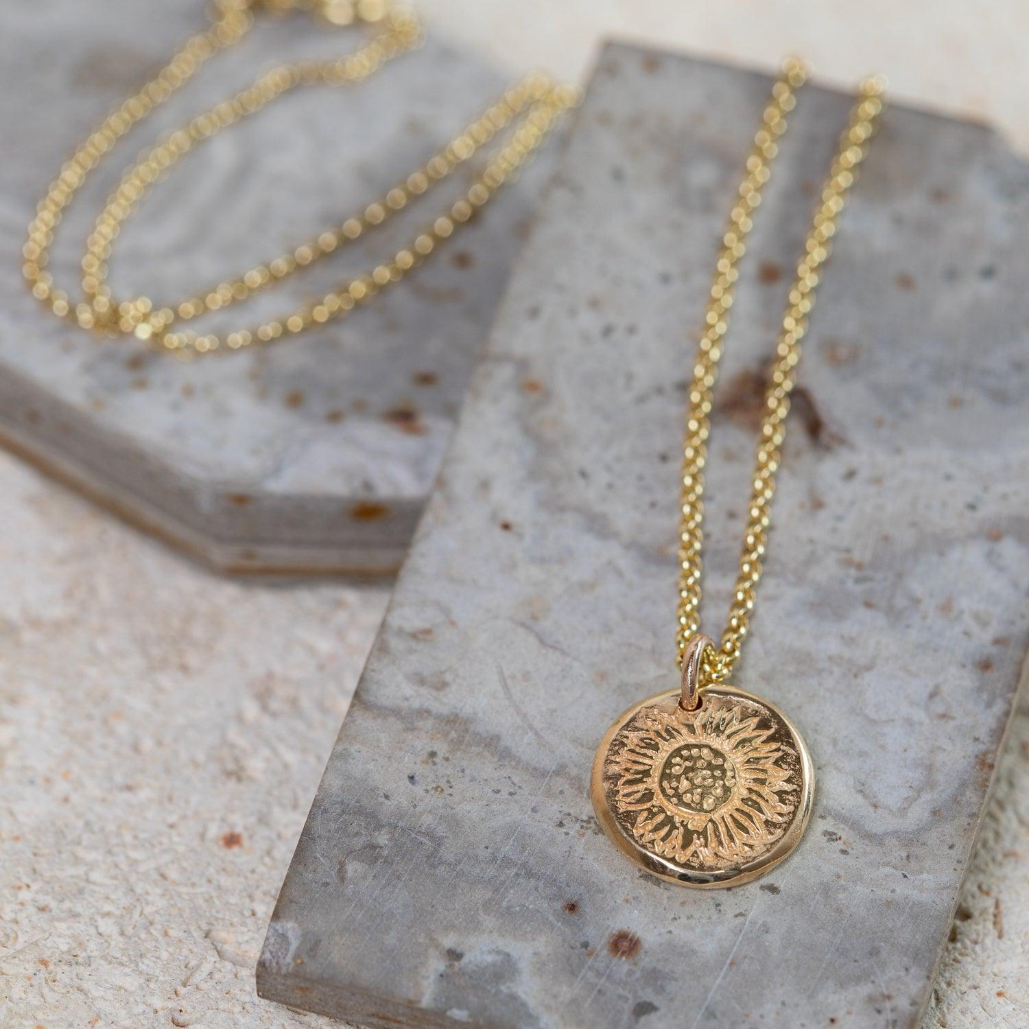 14k Gold Sunflower Pendant Necklace for Women - Elegant Floral Jewelry Gift for Birthday, Anniversary & Everyday Wear