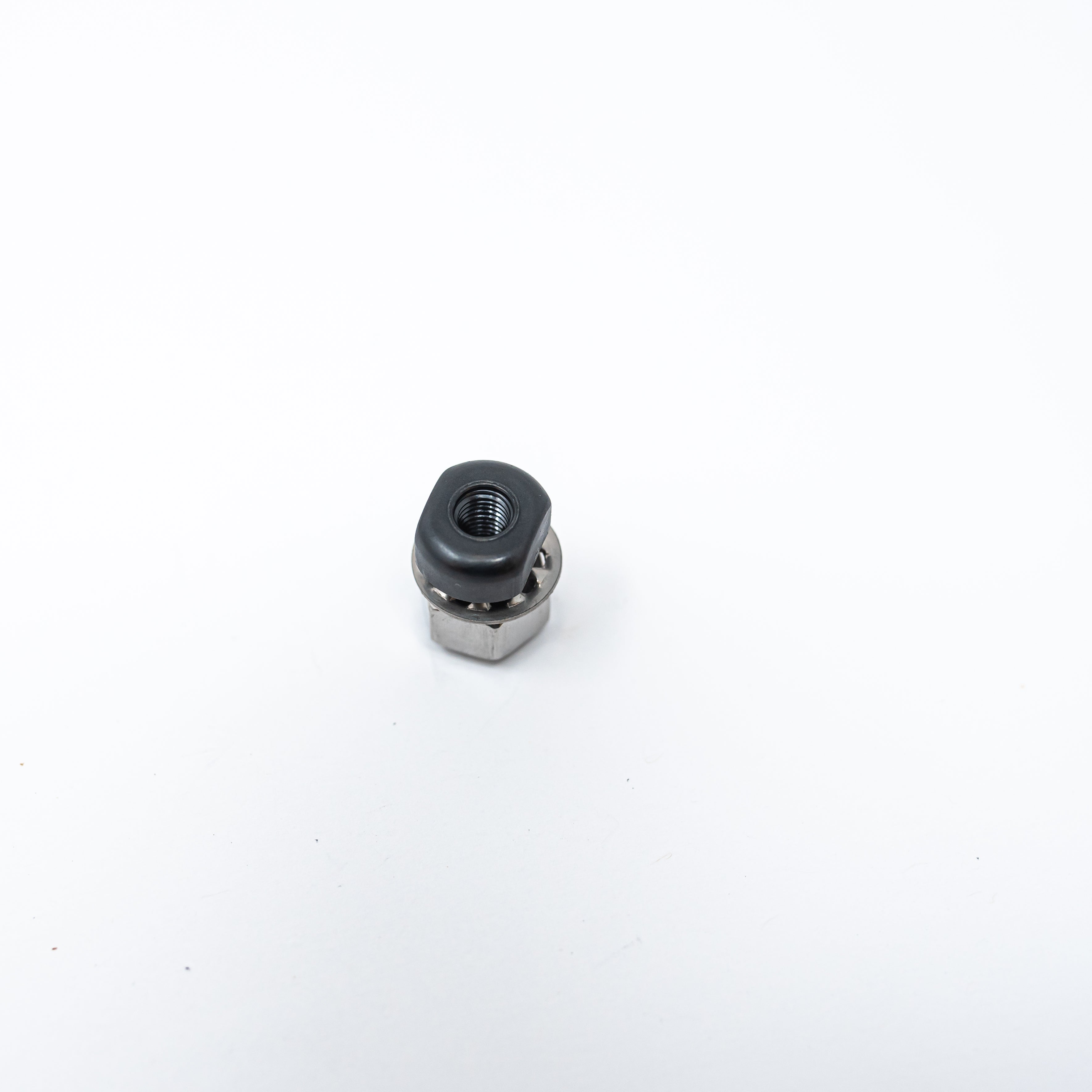 1/4-28 Bulkhead Union Fitting with 0.040