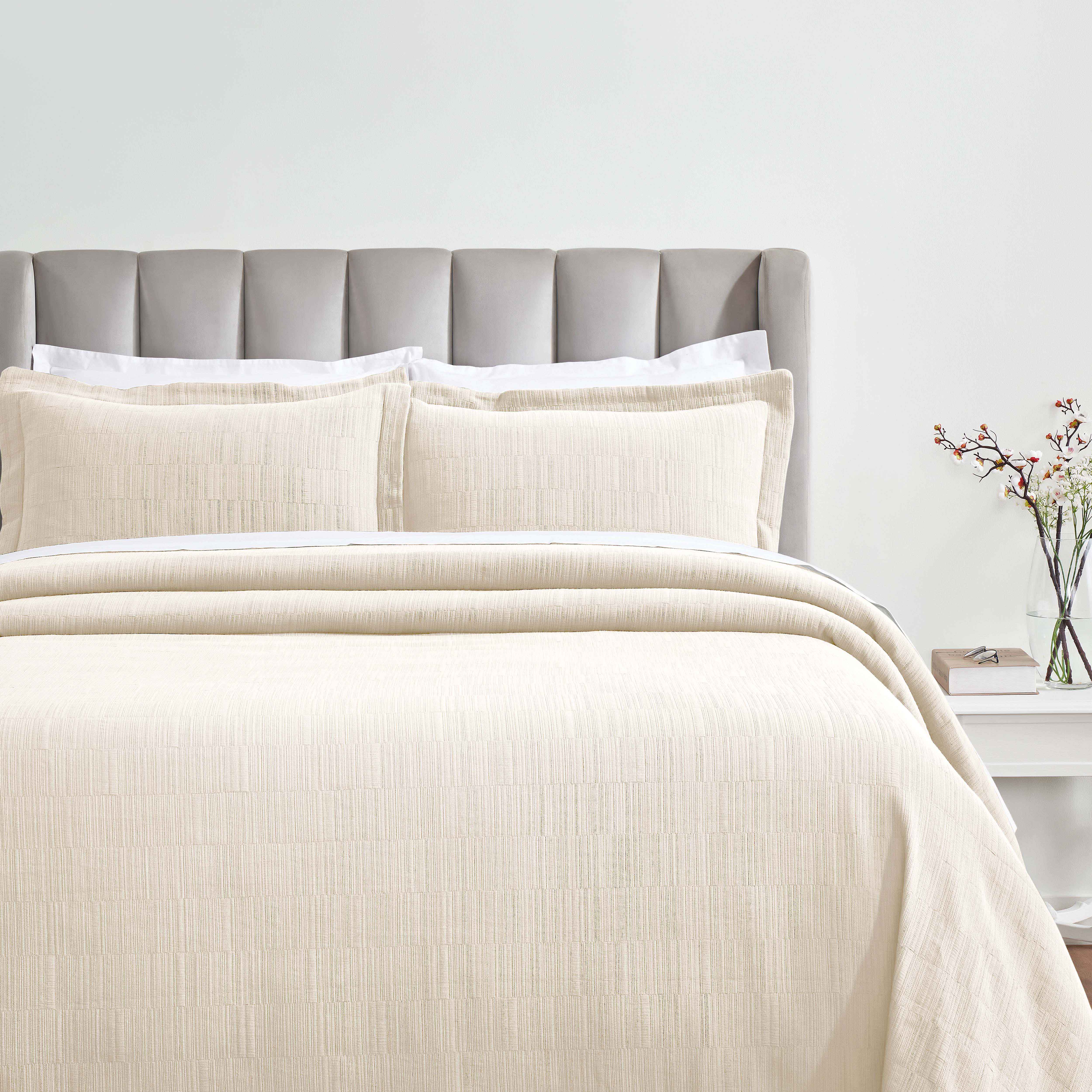 Premium Zenith Cotton Medium Weight Matelasse Bedspread & Sham Set - Queen Size, Luxury Textured Bedding for Master Bedroom & Guest Room Decor