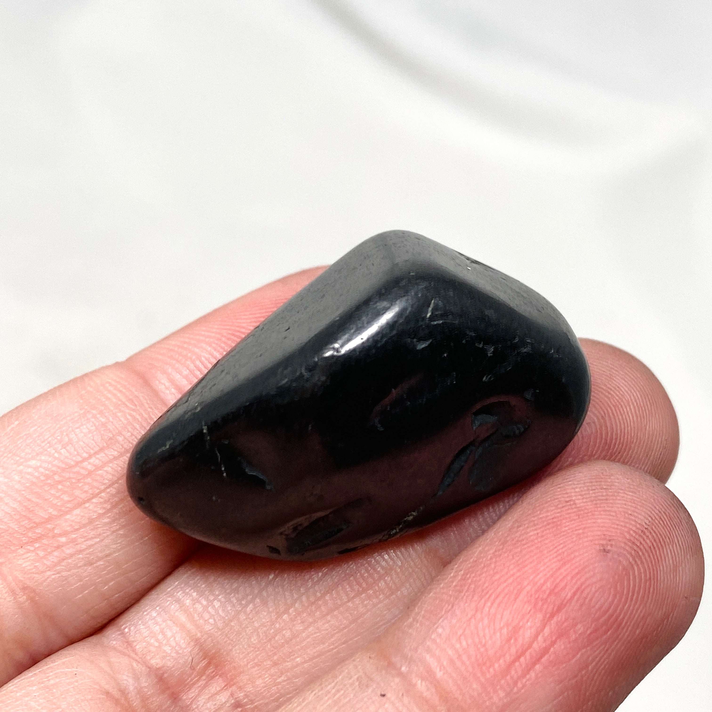 Shungite Tumbled Stones - Natural EMF Protection & Healing Crystals for Home, Office & Meditation - Purify Water & Enhance Energy