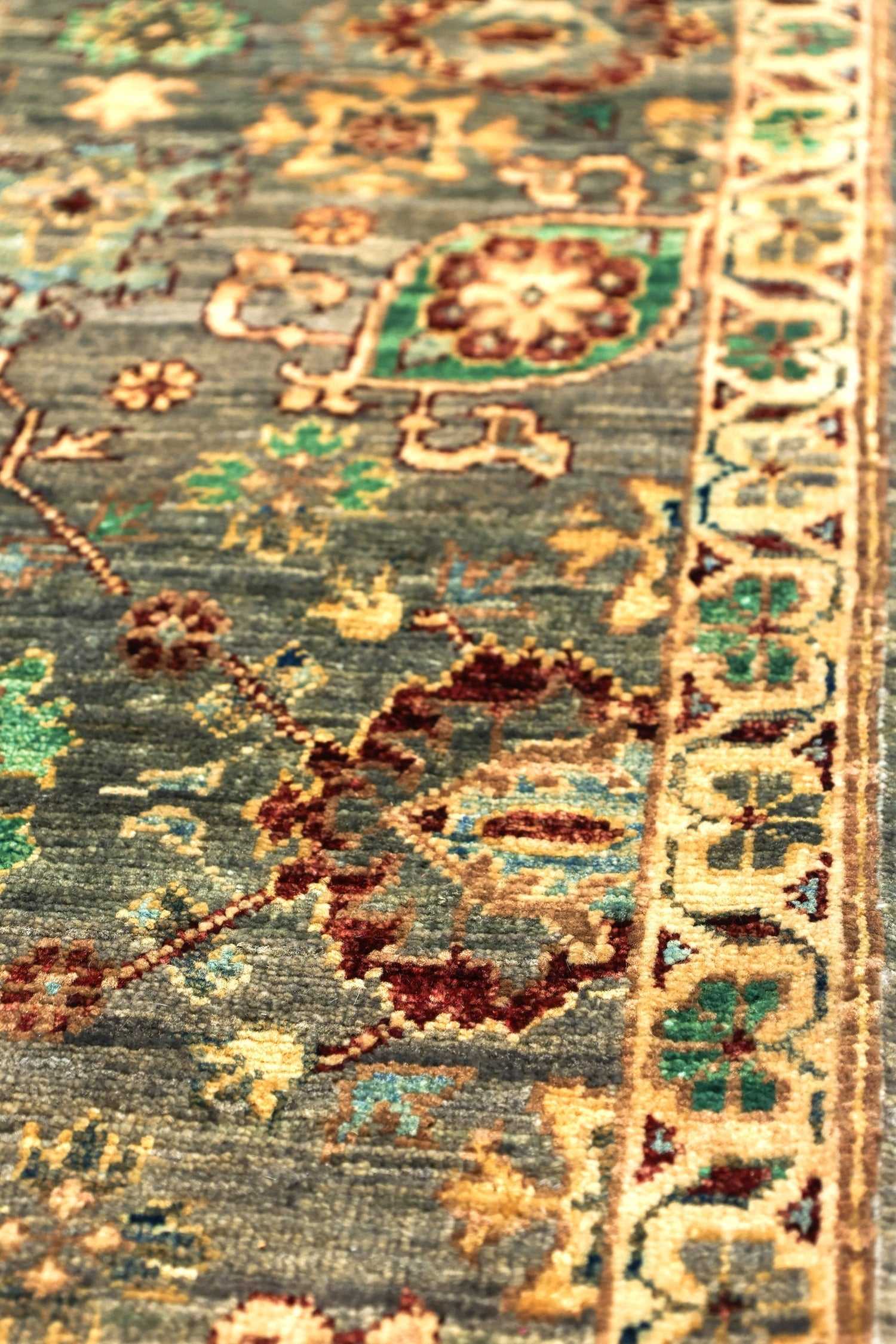 Amritsar Handwoven Traditional Rug - Authentic Indian Wool Carpet for Living Room, Bedroom & Home Decor | J78784