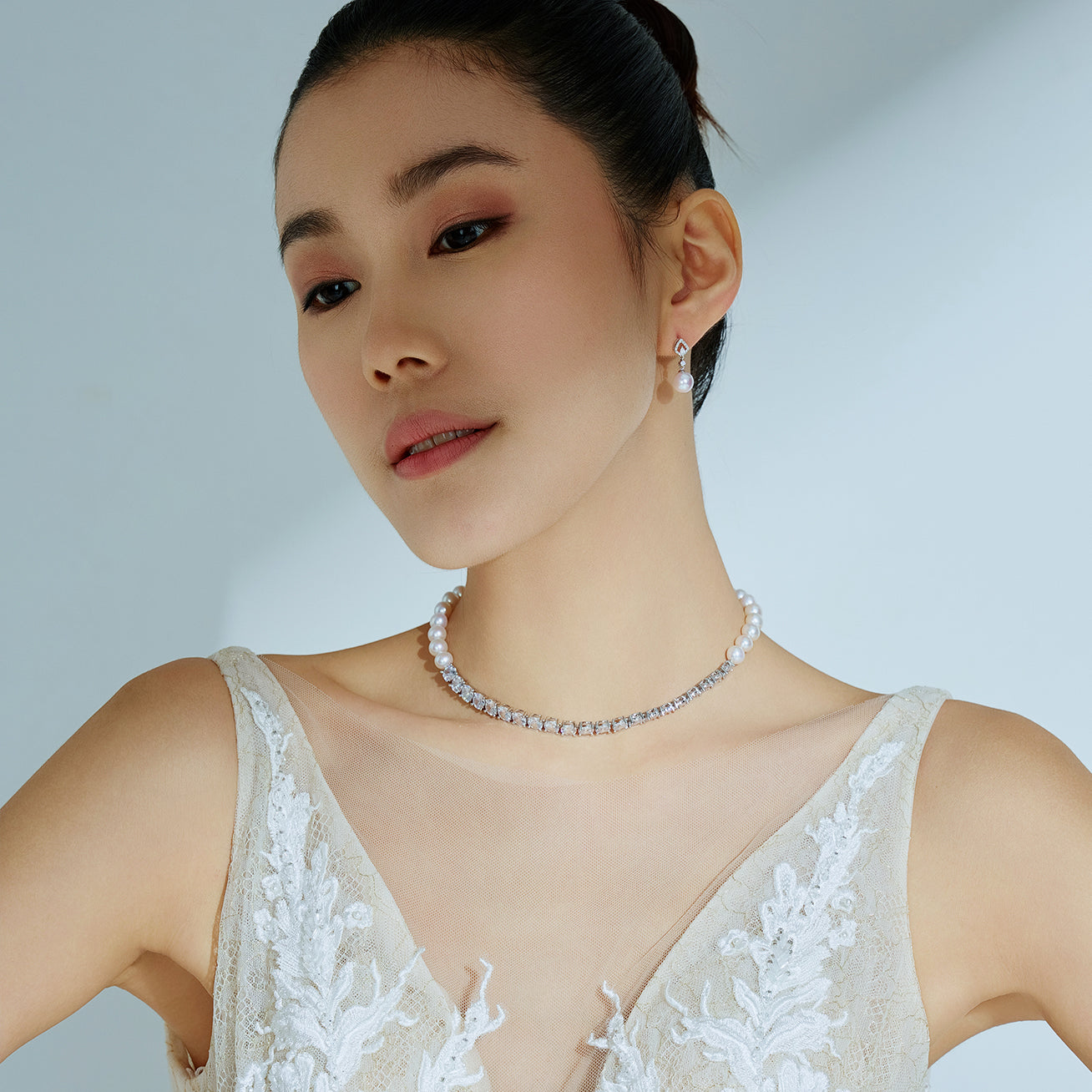 18K Gold Diamond Hanadama Akoya Pearl Stud Earrings KE00088 | Luxury Pearl Jewelry for Women | Perfect for Weddings, Anniversaries & Special Occasions