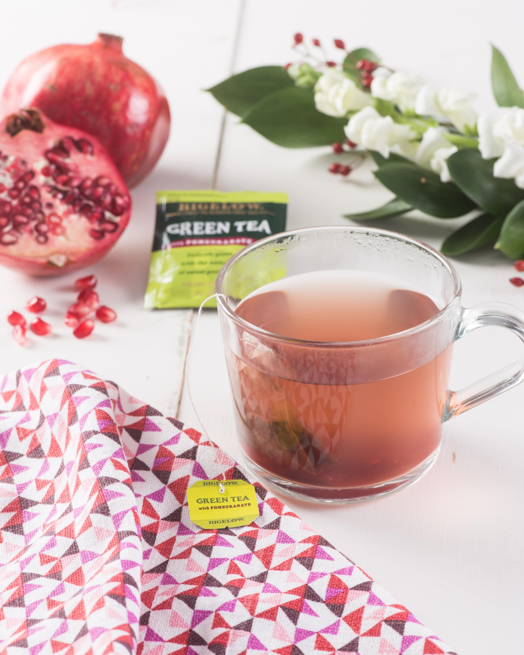 Bigelow Green Tea with Pomegranate - 20 Tea Bags | Antioxidant Rich, Caffeine Free Herbal Tea for Relaxation & Wellness | Perfect for Morning Boost or Evening Unwind