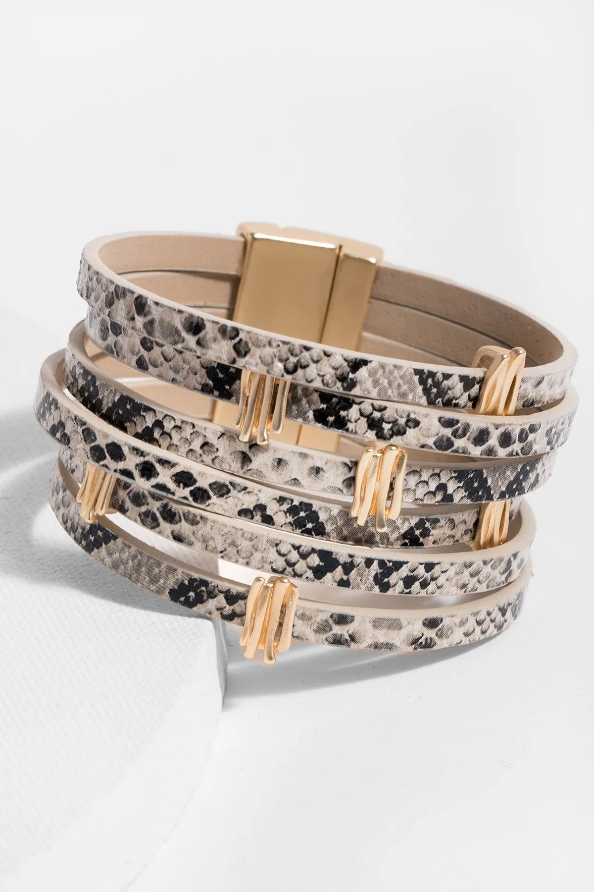 Snake Print Metallic Leather Bracelet for Women - Fashionable Stainless Steel Adjustable Wristband - Perfect for Parties, Dating & Everyday Wear