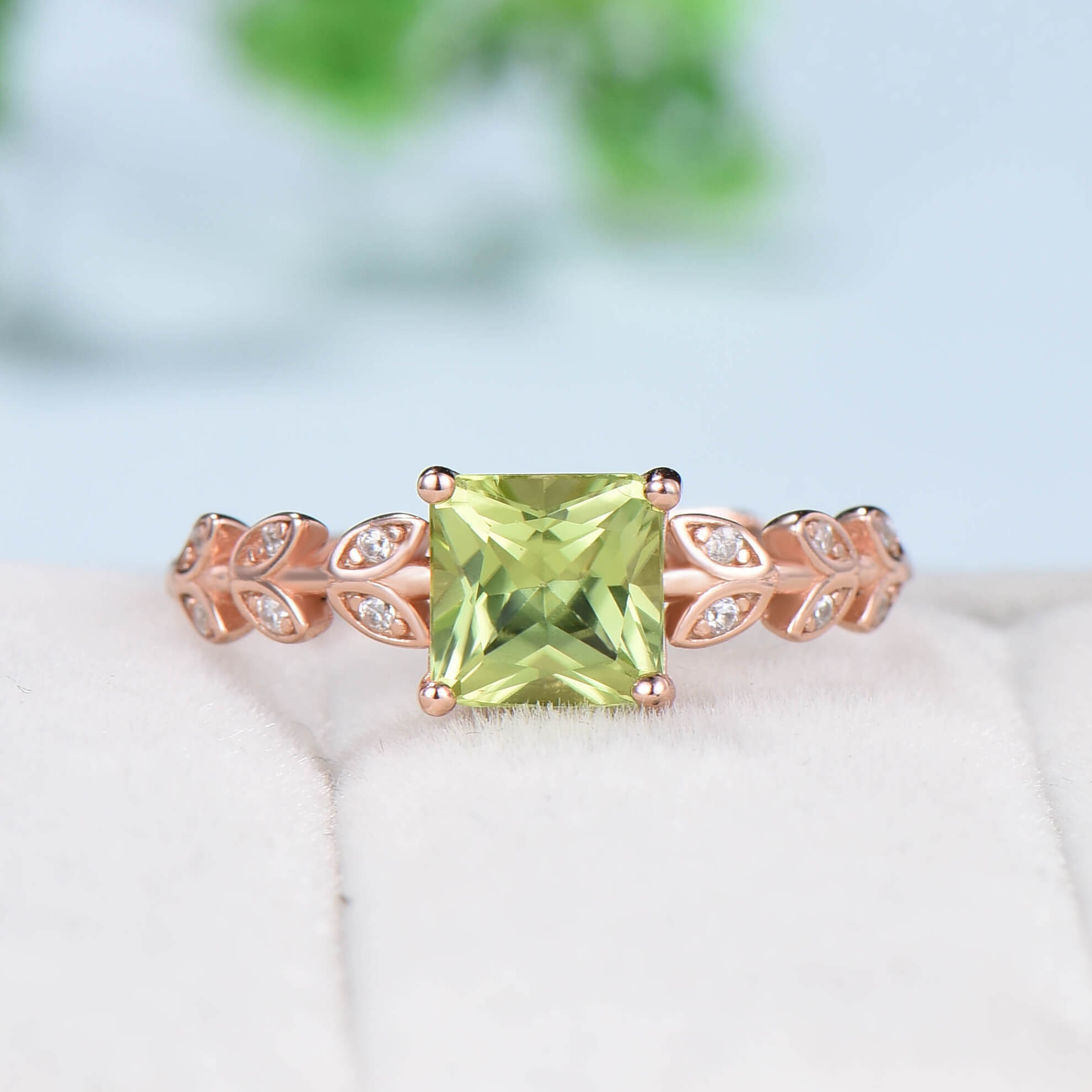 Princess Cut Peridot Engagement Ring with Leaf Design & Diamonds – Unique Vintage Style Moissanite Wedding Ring for Women | Perfect for Proposals, Anniversaries & Special Occasions
