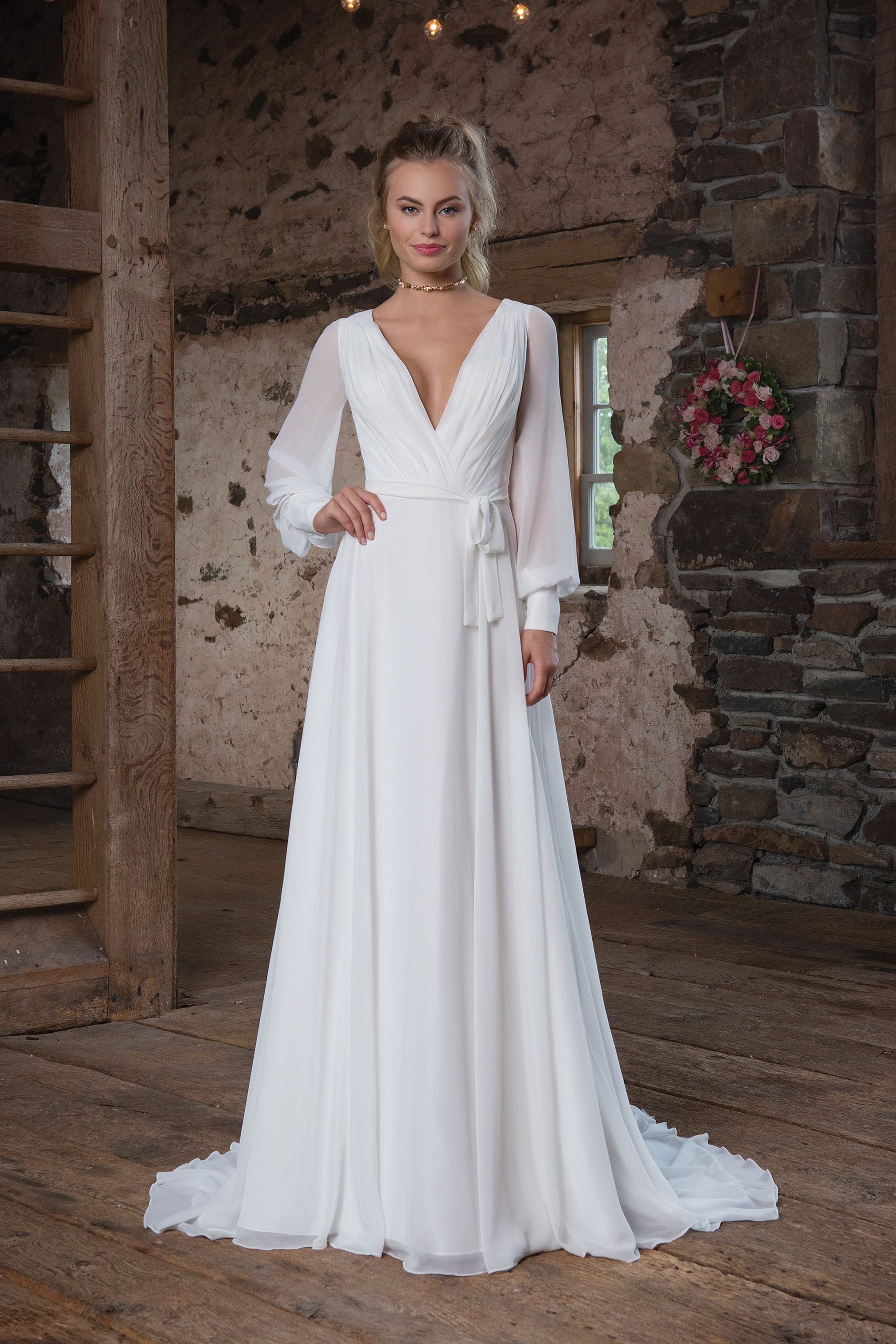 Justin Alexander Sweetheart 1108 Sample Gown - Elegant Lace Wedding Dress for Brides, Perfect for Church Ceremonies & Formal Receptions