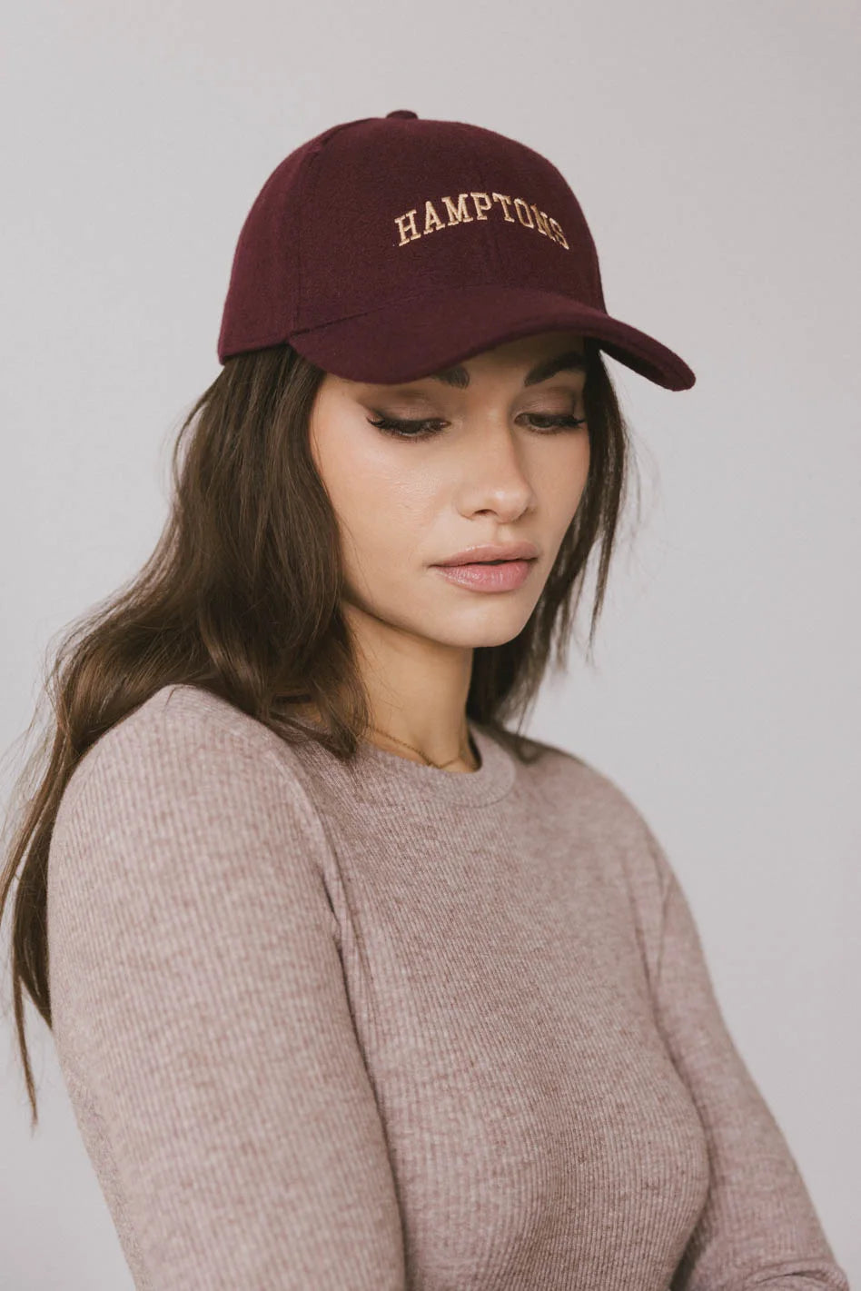 Stylish Burgundy Hamptons Baseball Cap for Men & Women - Perfect for Outdoor Sports, Casual Wear, and Sun Protection