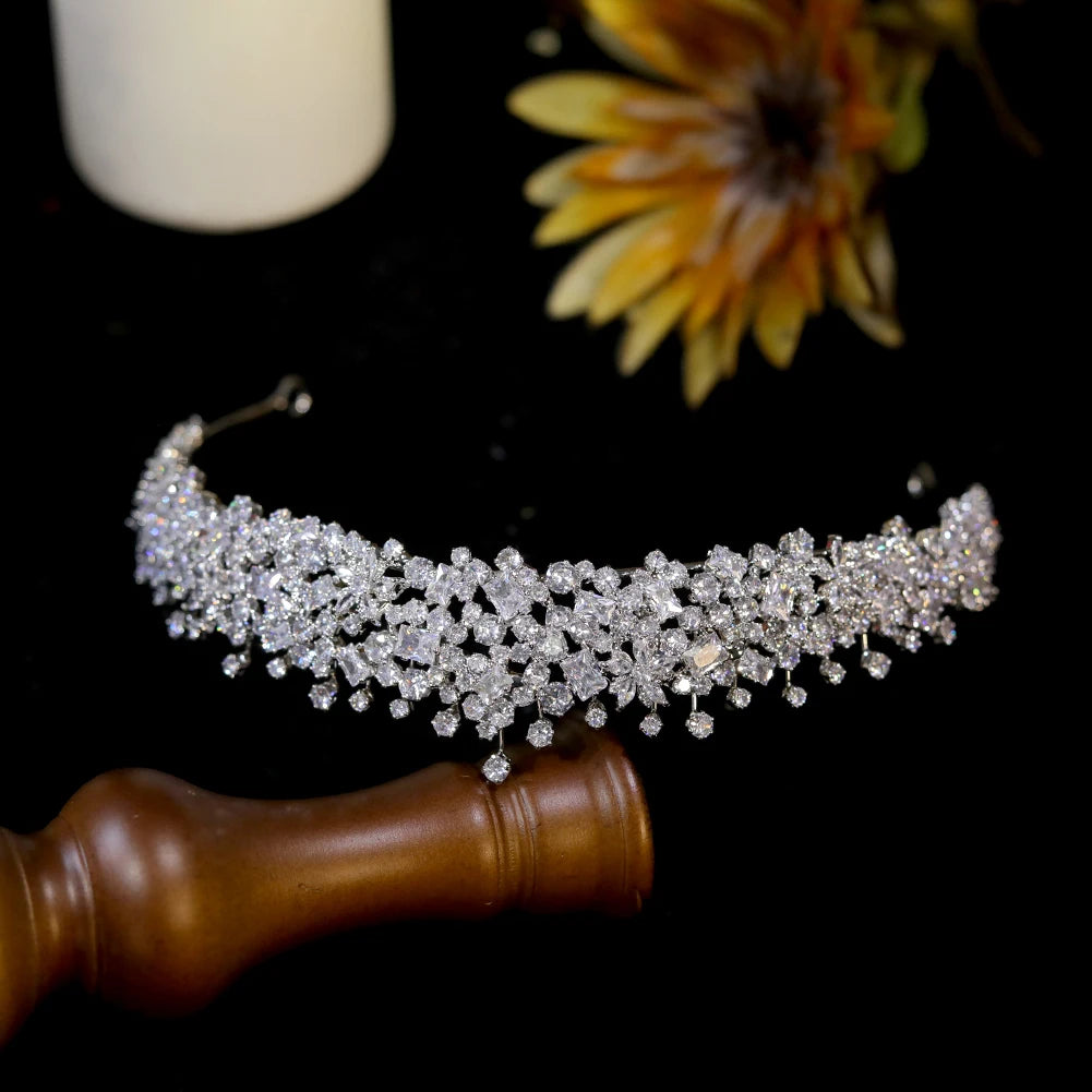 Zircon Crown Tiara Wedding Headband for Women - Elegant Princess Tiara for Quinceañera, Birthday & Bridal Accessories | Perfect for Weddings, Parties & Special Occasions
