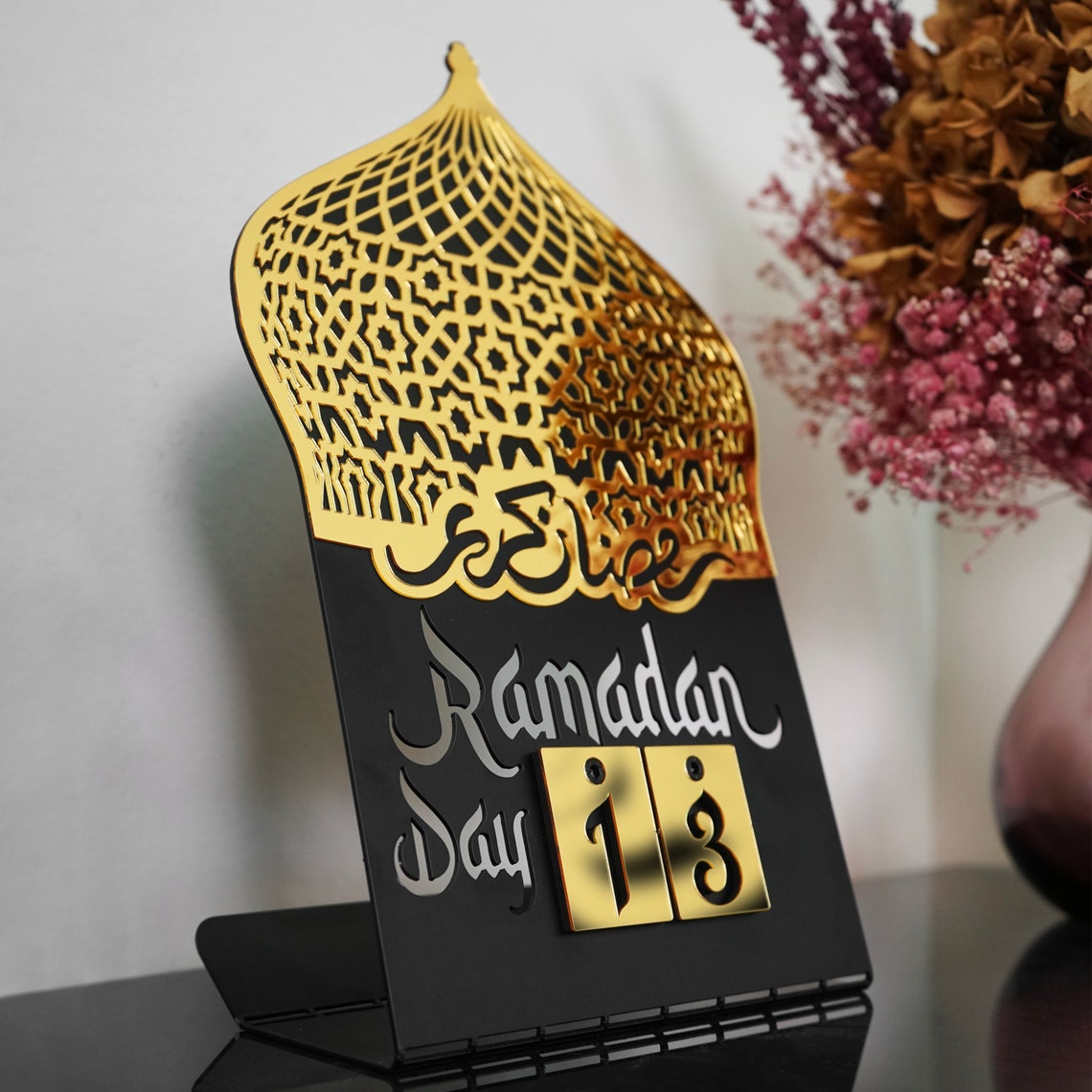 Ramadan Calendar - Metal & Acrylic Islamic Table Decor for Home & Office - Perfect Muslim Gift for Eid, Iftar & Islamic Holidays
