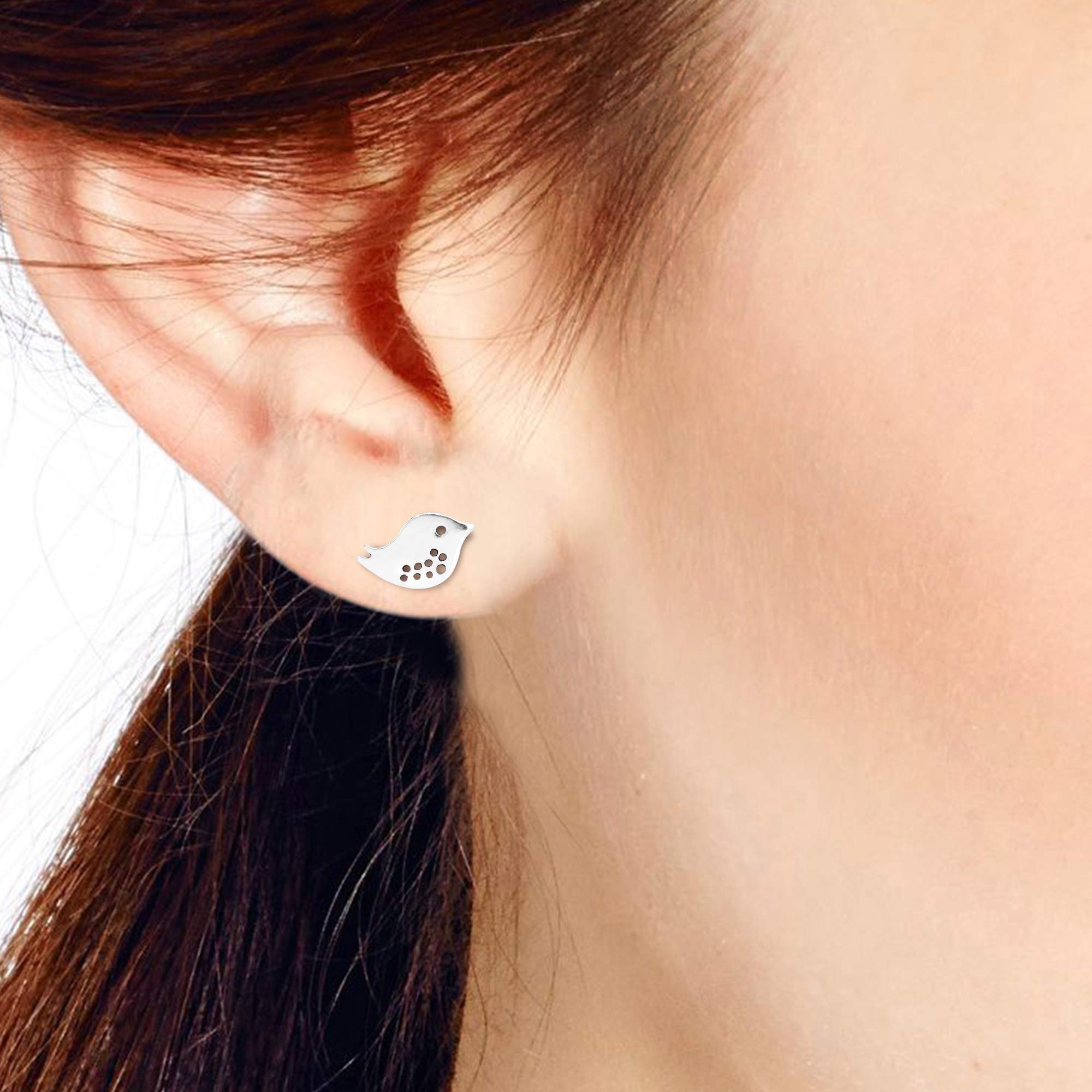 AeraVida Romantic Lovebirds Sterling Silver Stud Earrings for Women | Cute Animal Jewelry | Trendy Gift for Daughter, Girlfriend, Wife | Perfect for Valentine's Day, Anniversary & Everyday Wear