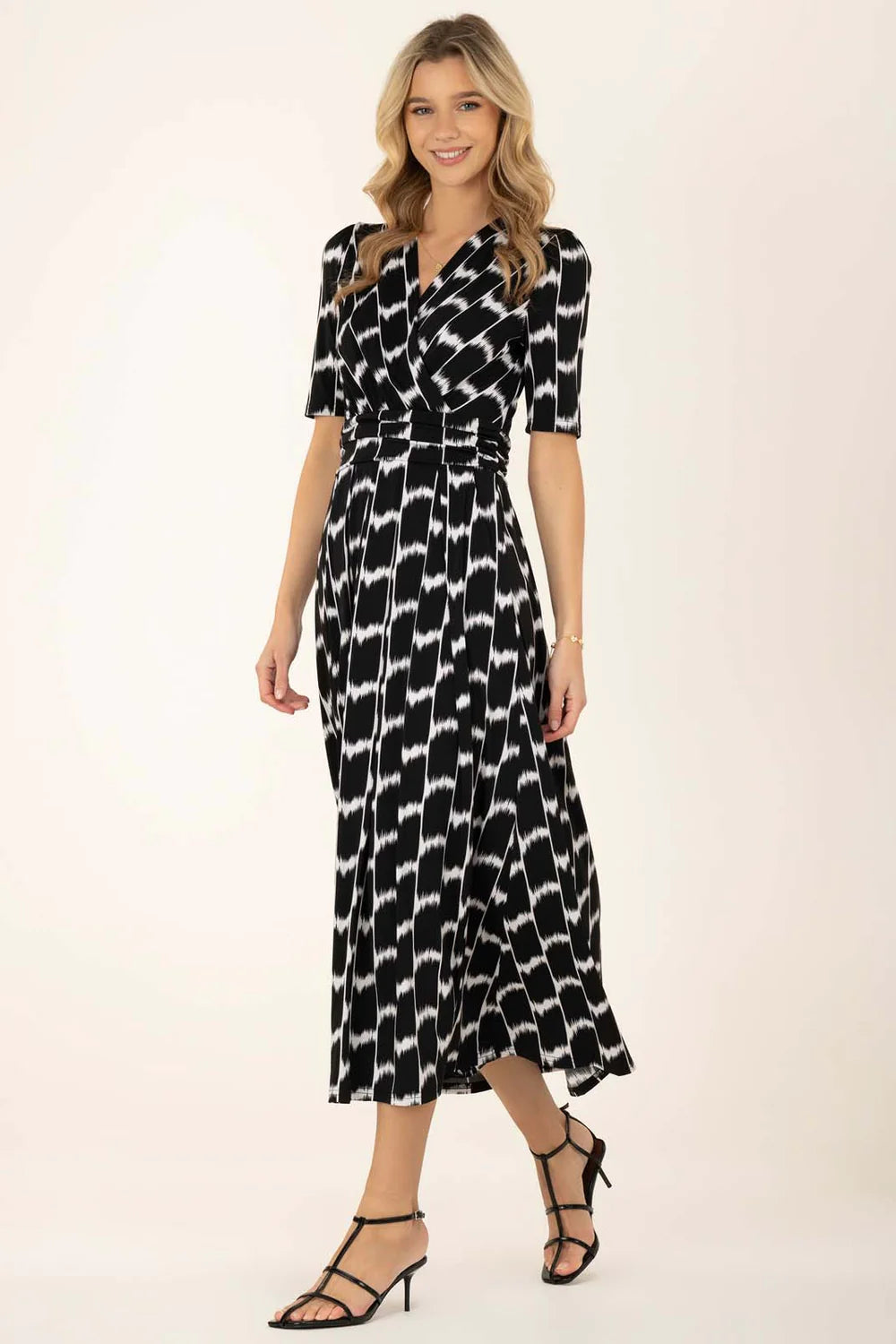AKAYLA Jersey Maxi Dress - Black Geometric Print | Flowy Long Summer Dress for Women | Perfect for Beach, Vacation & Casual Outings