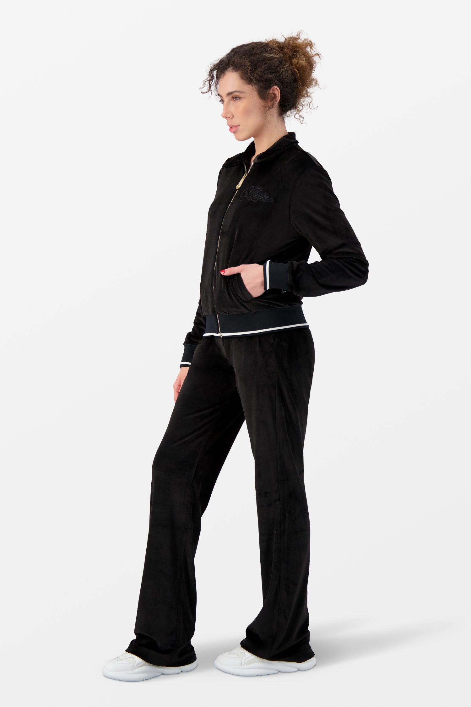 Philipp Plein Black Jogging Tracksuit for Men - Stylish Casual Outfit for Gym, Running & Streetwear Fashion
